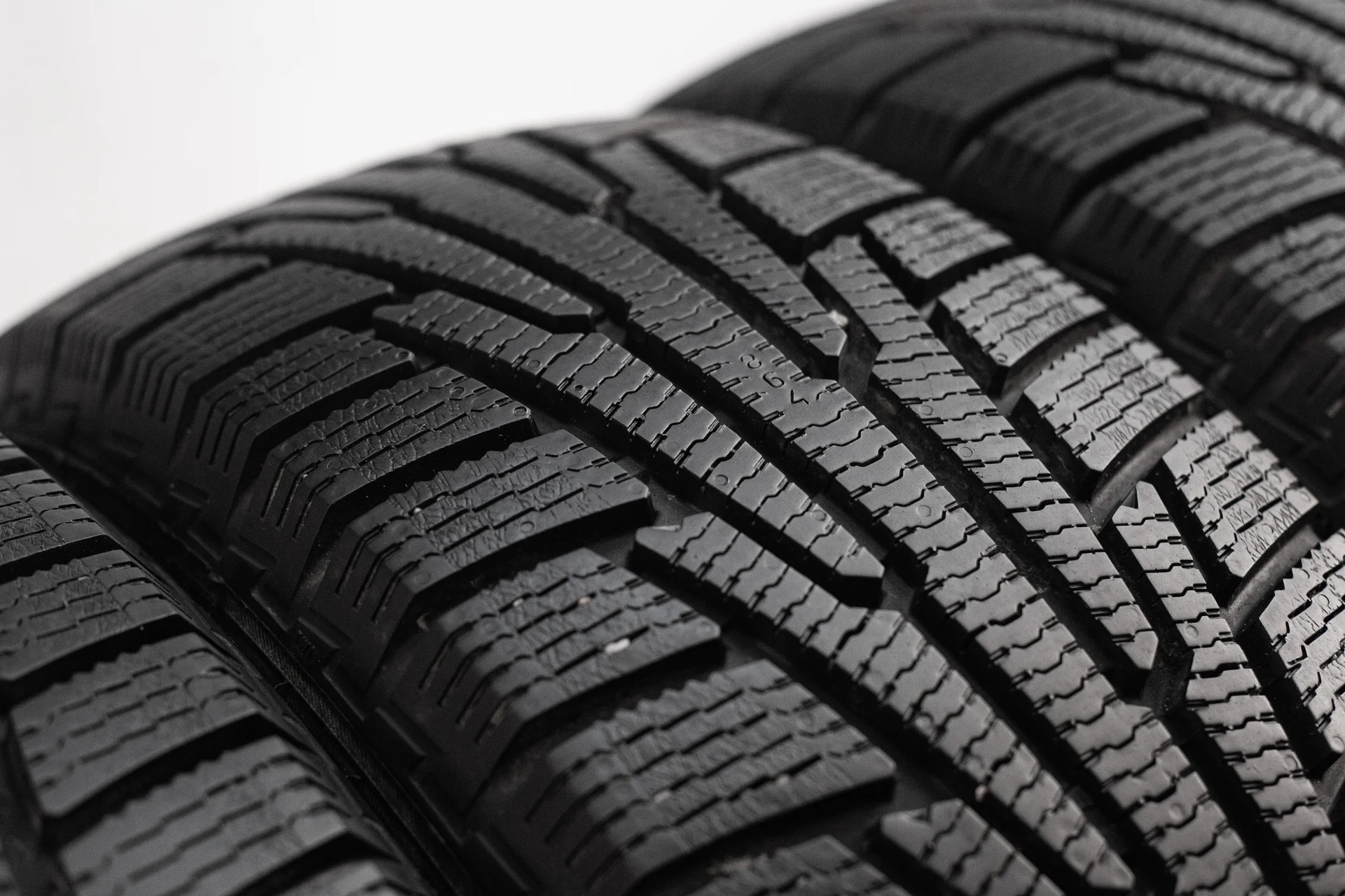 Nokian Nordman RS2 SUV 225/60 R17 103R - миниатюра 3