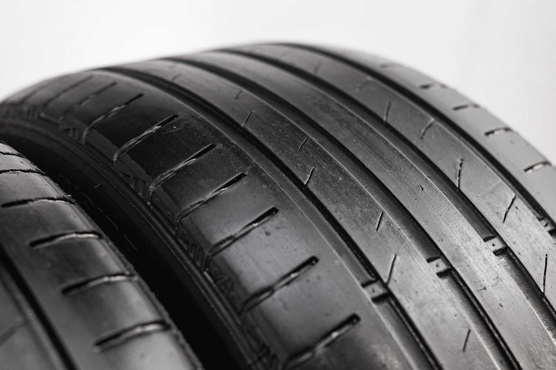 [2 шт.] Roadstone Eurovis Sport 04 225/45 R17 91Y - миниатюра 3