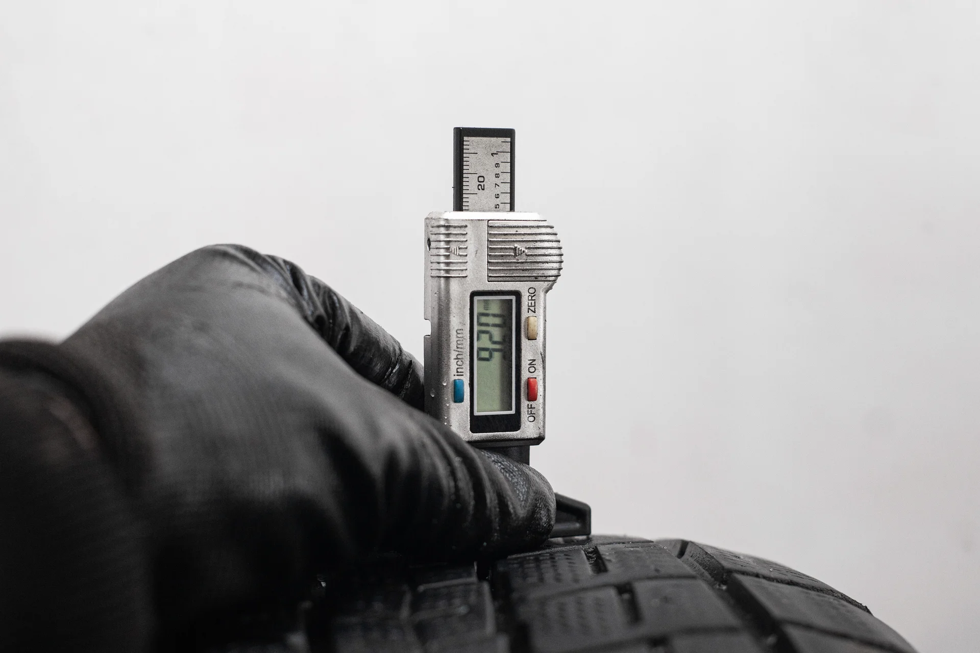 Dunlop Winter Maxx SJ8 255/55 R19 111R - миниатюра 2