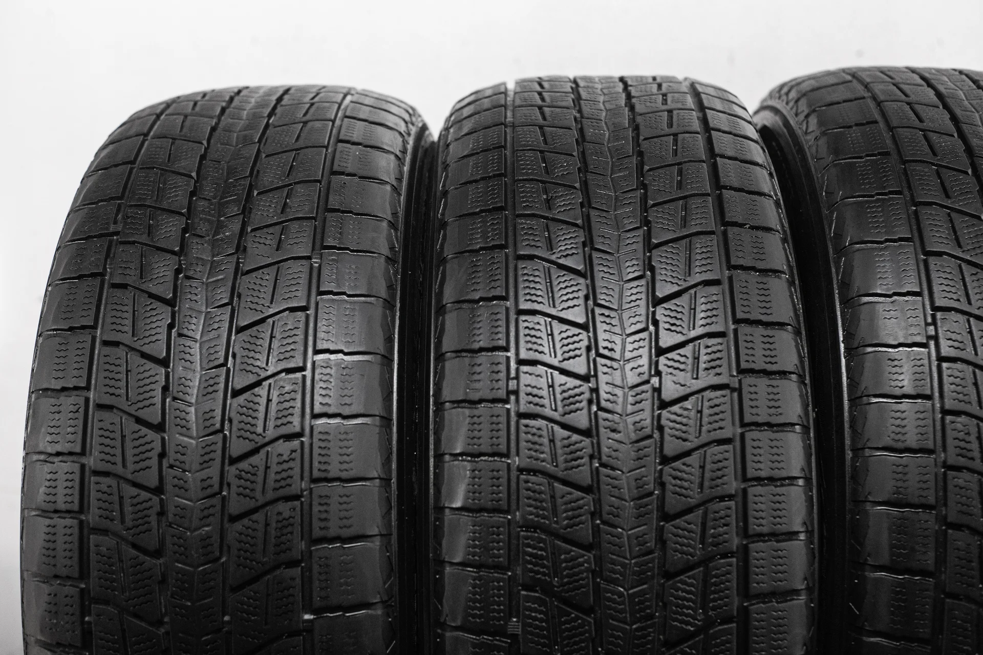 Dunlop Winter Maxx SJ8 255/55 R19 111R - миниатюра 5