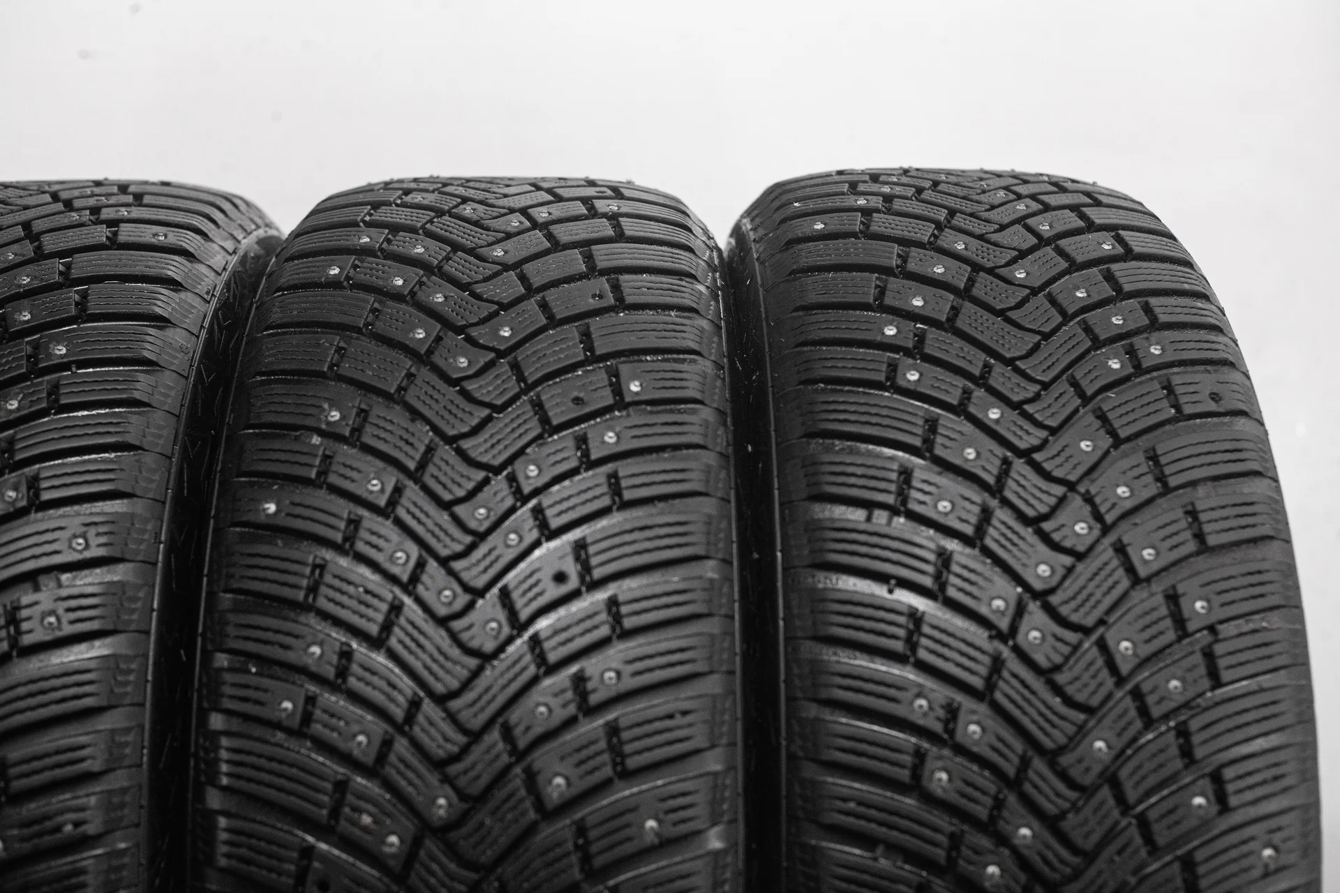 Continental ContiIceContact 3 235/55 R20 105T XL - миниатюра 4