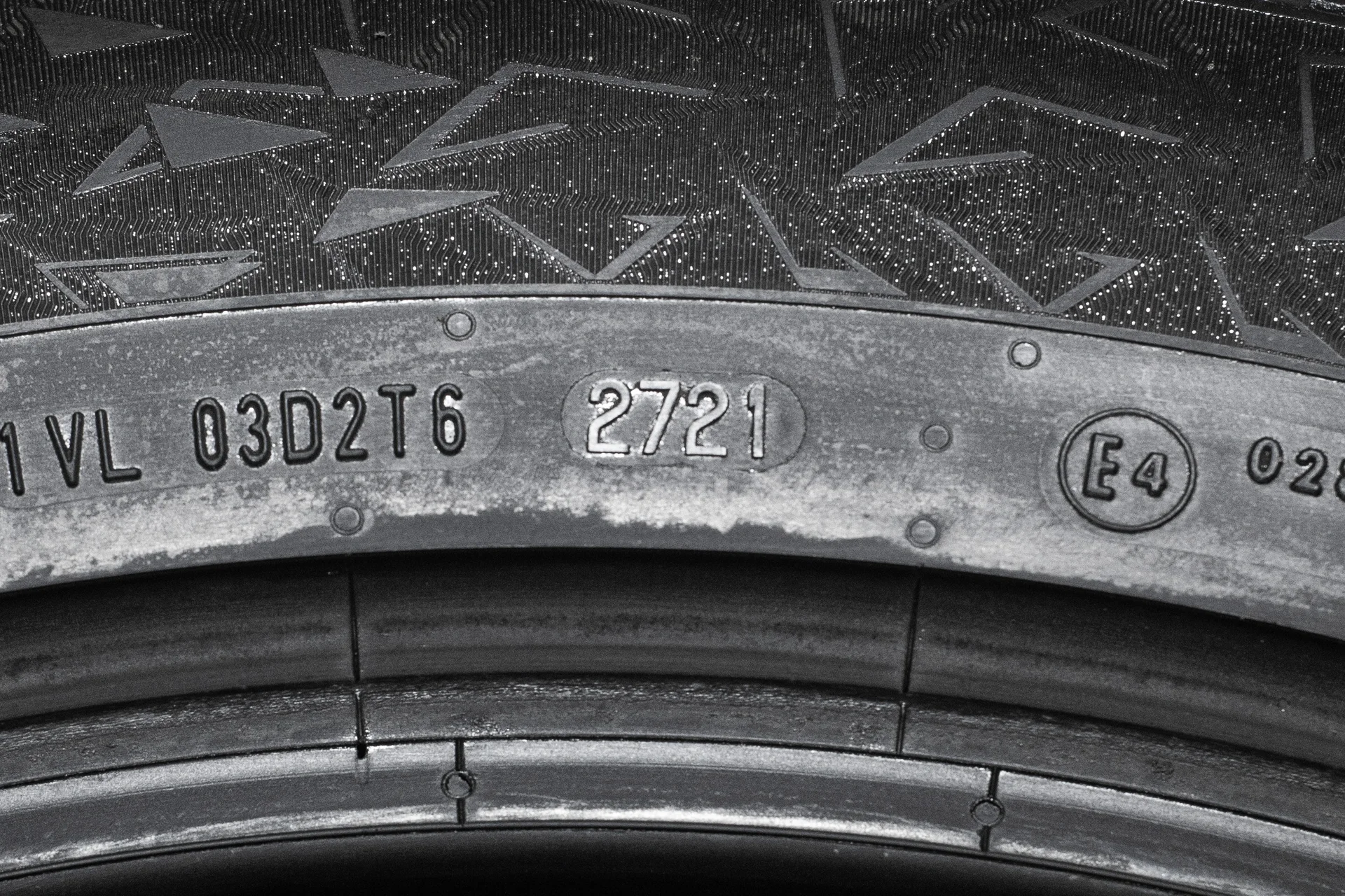 Continental ContiIceContact 3 235/55 R20 105T XL - миниатюра 6