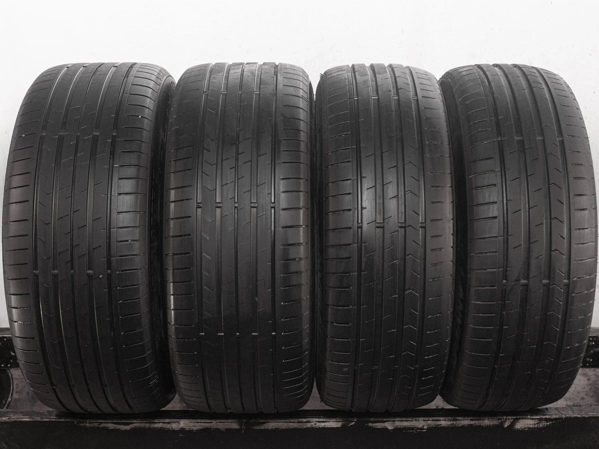 Lanvigator Catchpower Plus 245/45 R19 102Y + 275/40 R19 105Y