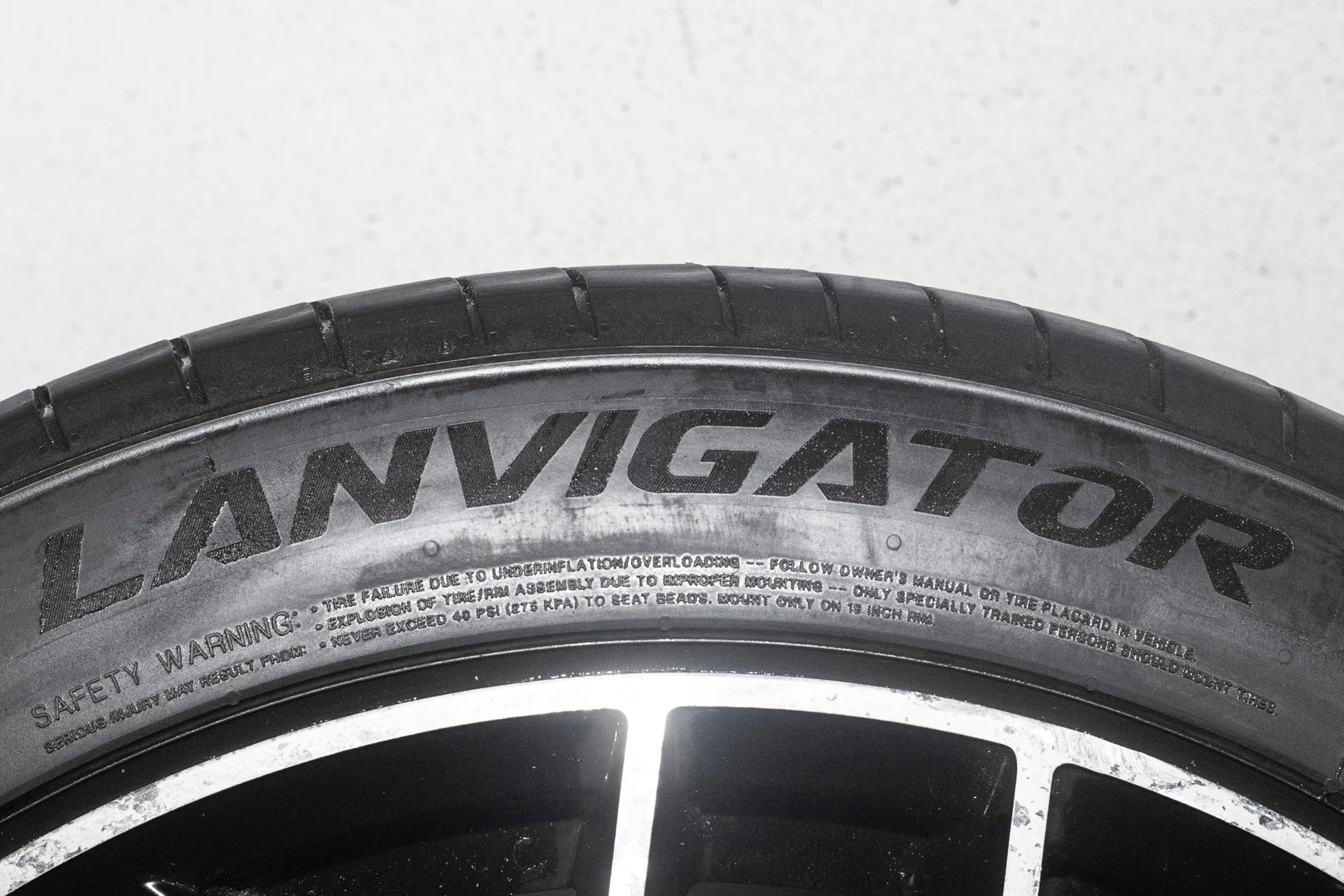Lanvigator Catchpower Plus 245/45 R19 102Y + 275/40 R19 105Y - миниатюра 7
