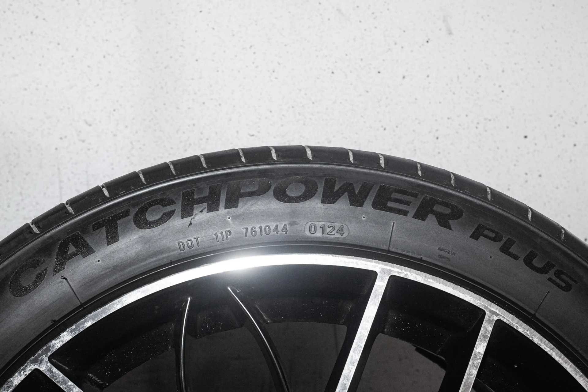 Lanvigator Catchpower Plus 245/45 R19 102Y + 275/40 R19 105Y - миниатюра 8