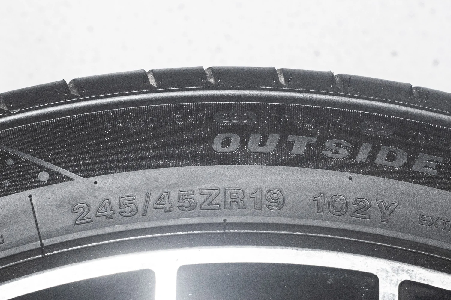 Lanvigator Catchpower Plus 245/45 R19 102Y + 275/40 R19 105Y - миниатюра 9