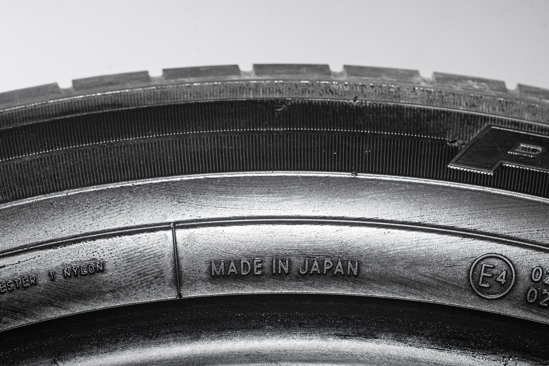 Toyo Proxes R46A 225/55 R19 99V - миниатюра 10