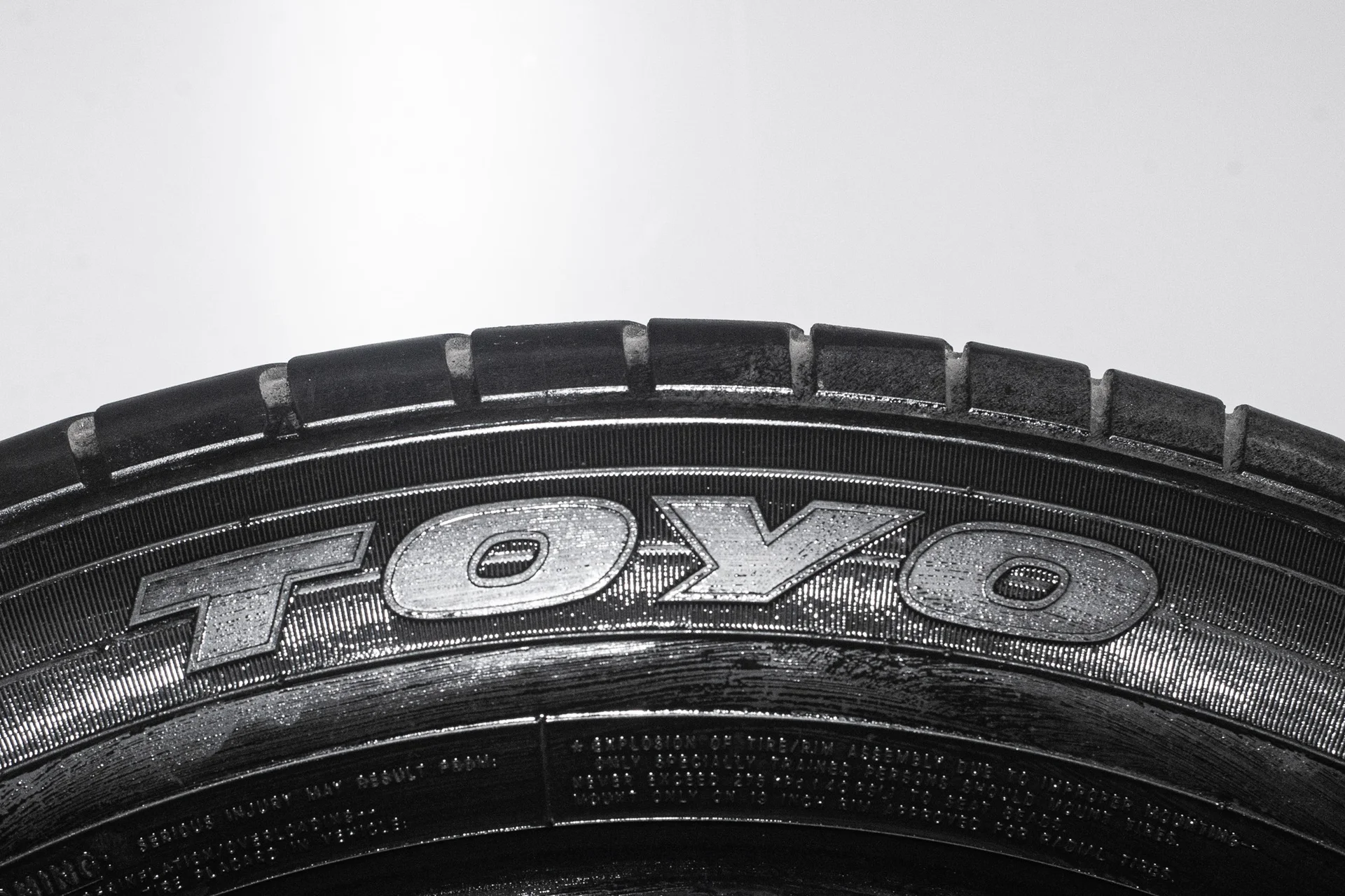 Toyo Proxes R46A 225/55 R19 99V - миниатюра 6