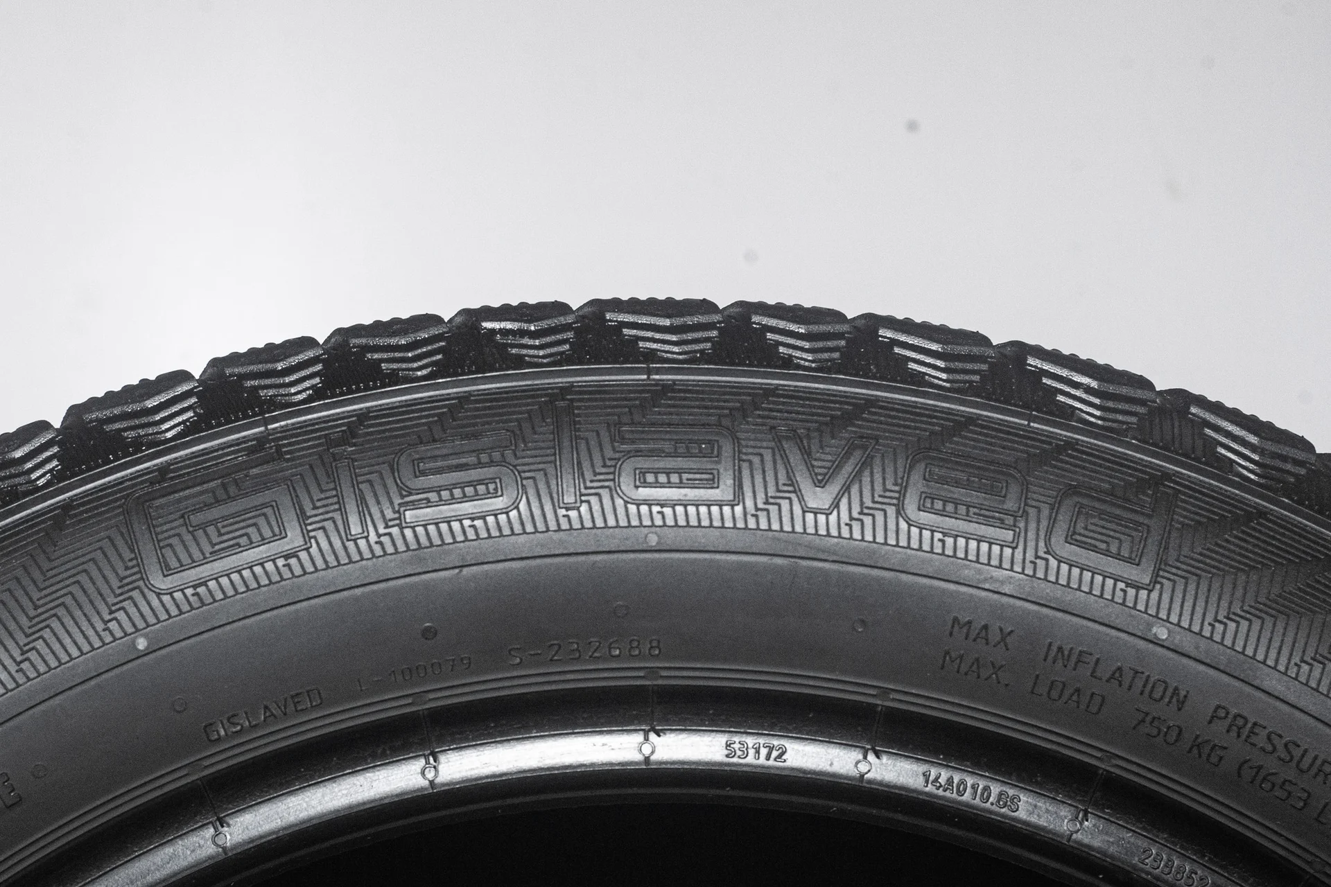Gislaved Soft Frost 200 215/55 R17 98T - миниатюра 6