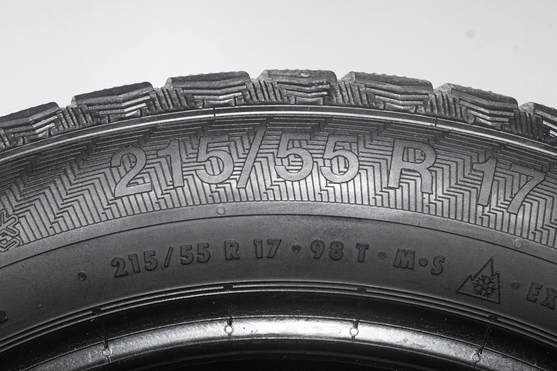 Gislaved Soft Frost 200 215/55 R17 98T - миниатюра 8