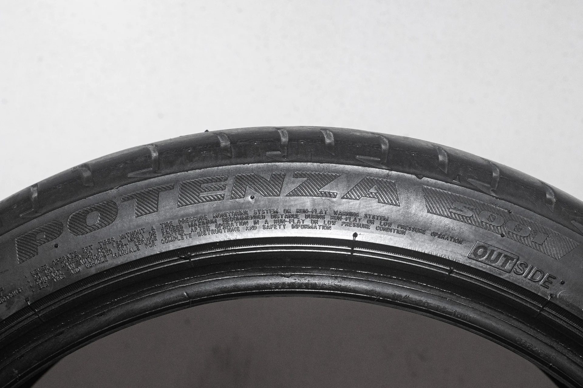 Bridgestone Potenza S001 225/40 R18 92Y RF - миниатюра 7