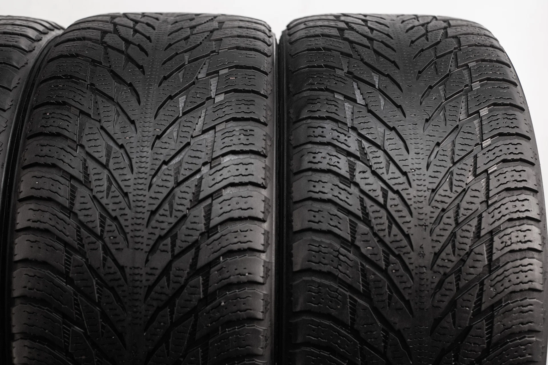 Nokian Hakkapeliitta R3 SUV 285/40 R21 109T - миниатюра 4