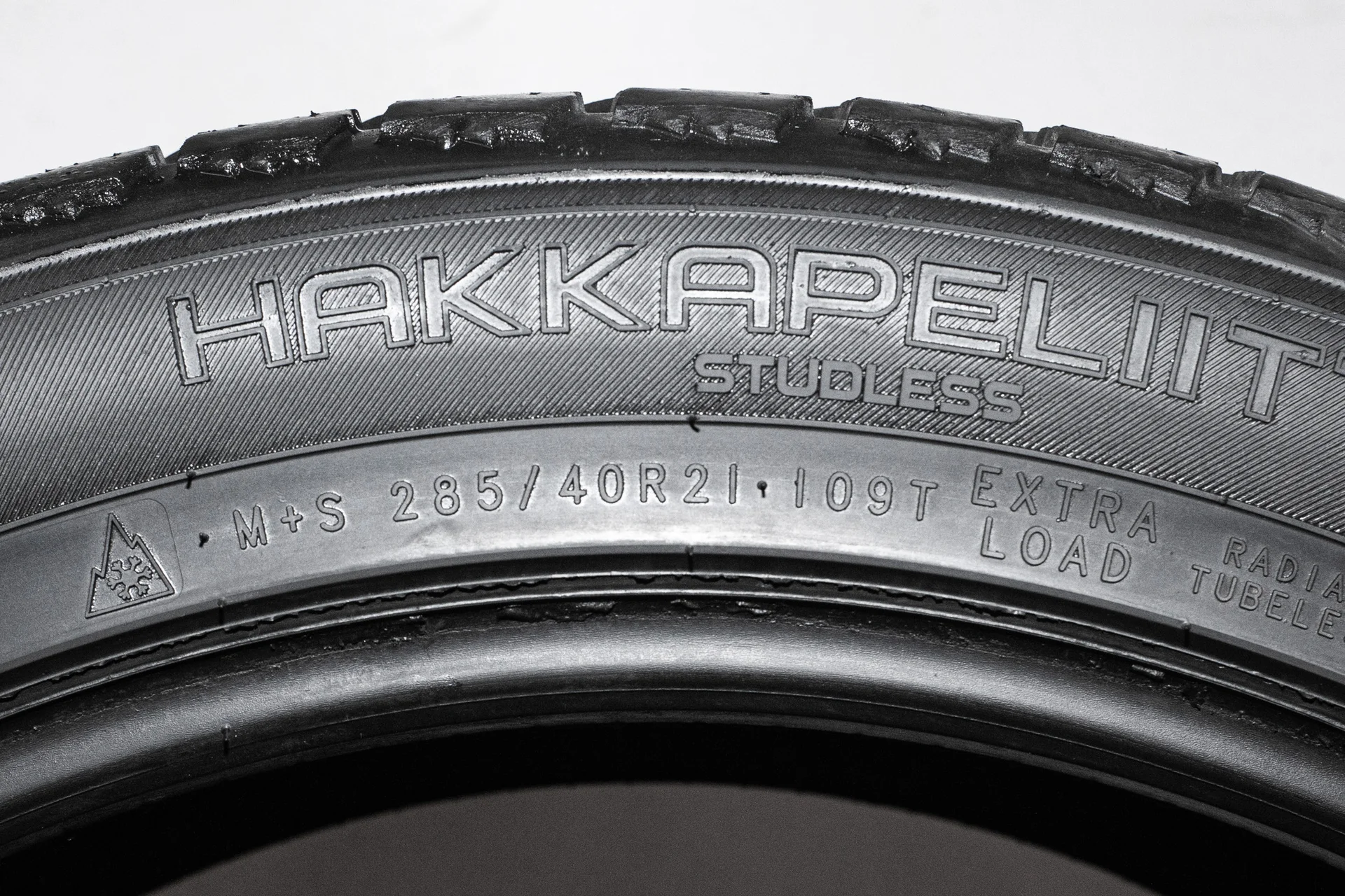 Nokian Hakkapeliitta R3 SUV 285/40 R21 109T - миниатюра 8