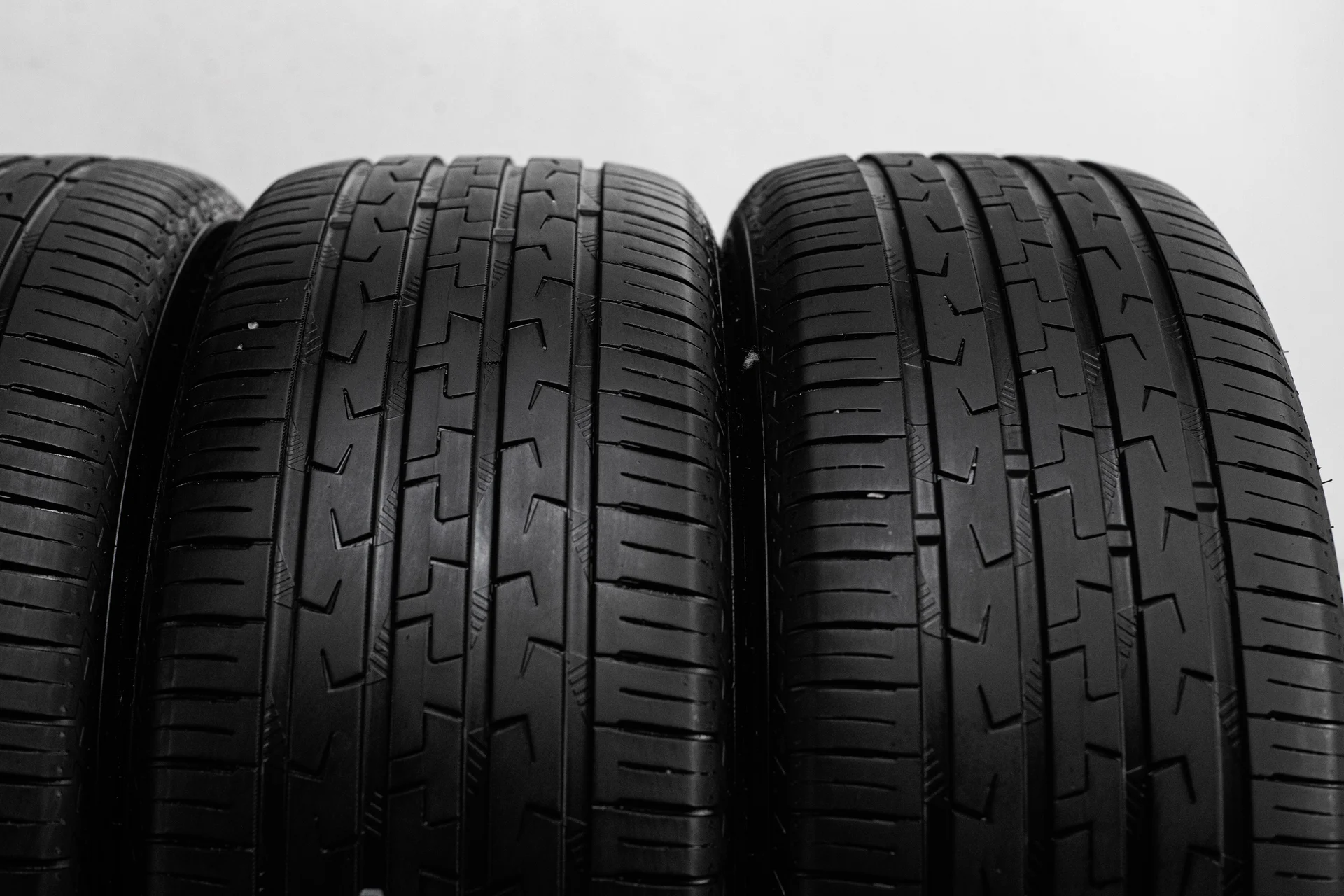 Atlas Excellion C/S 235/50 R19 99V - миниатюра 4