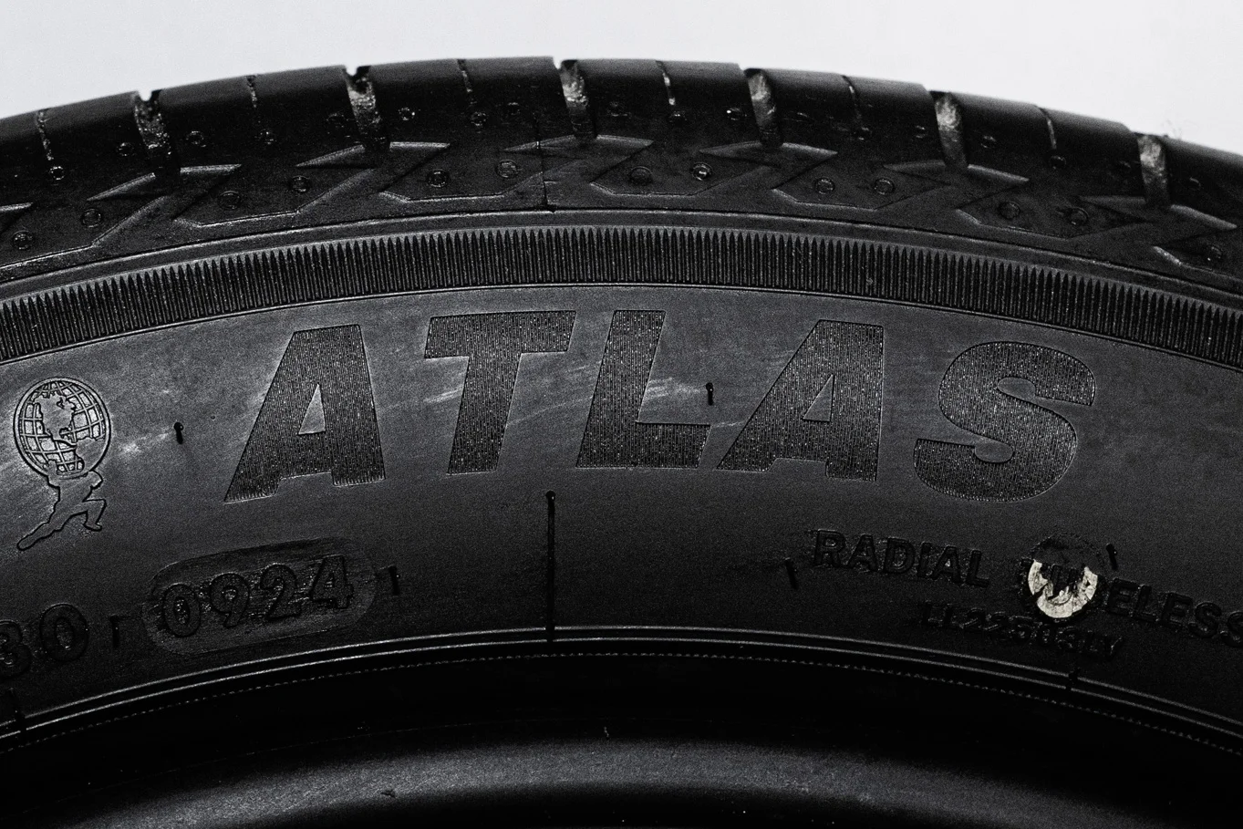 Atlas Excellion C/S 235/50 R19 99V - миниатюра 8