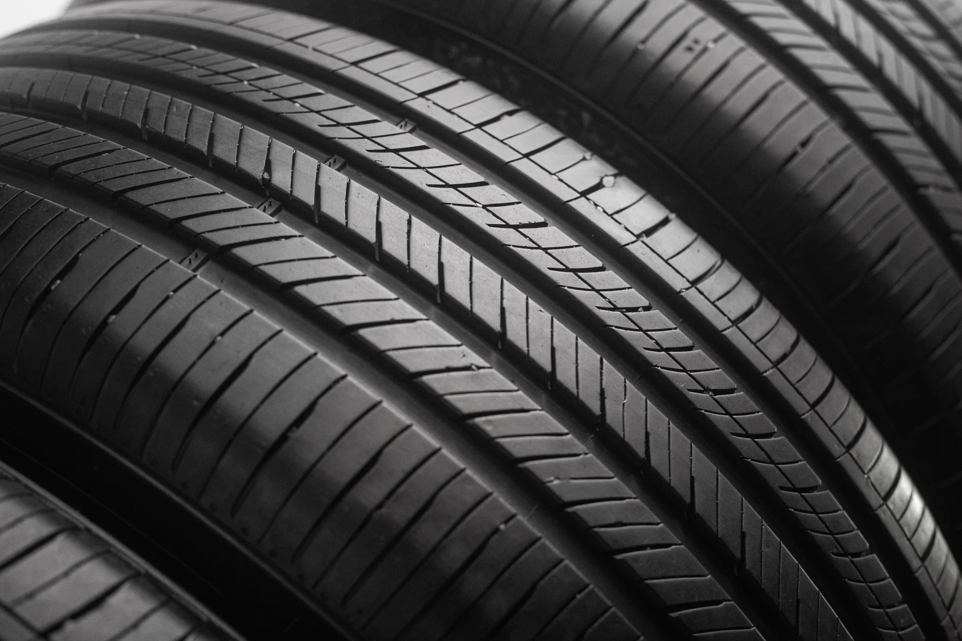 Hankook Ventus S2 AS X 265/65 R17 112H - миниатюра 3