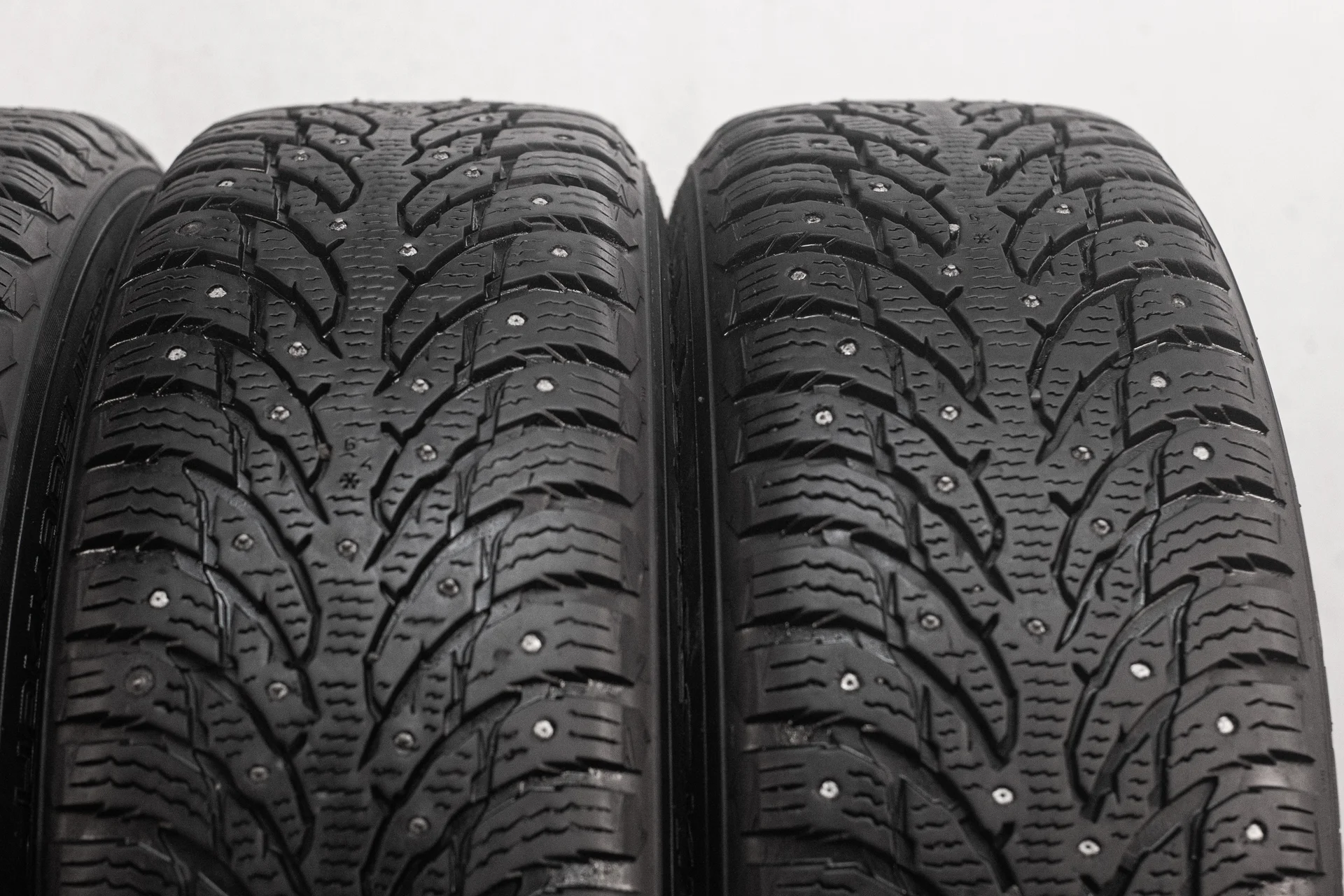 Nokian Hakkapeliitta 9 SUV 225/60 R18 104T - миниатюра 4