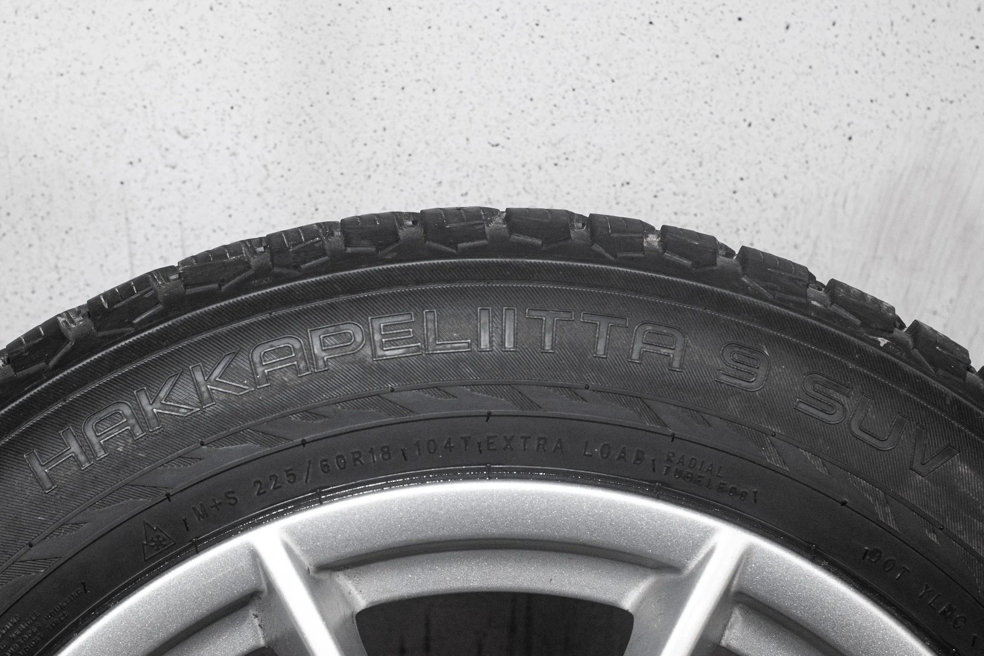 Nokian Hakkapeliitta 9 SUV 225/60 R18 104T - миниатюра 7