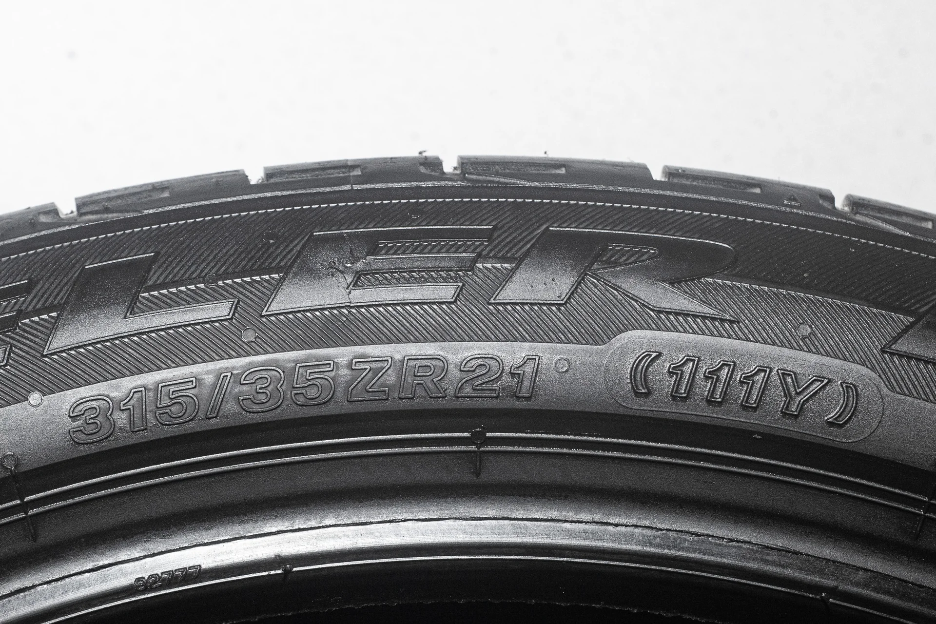 Bridgestone Dueler H/P Sport 285/40 R21 109Y + 315/35 R21 111Y - миниатюра 9