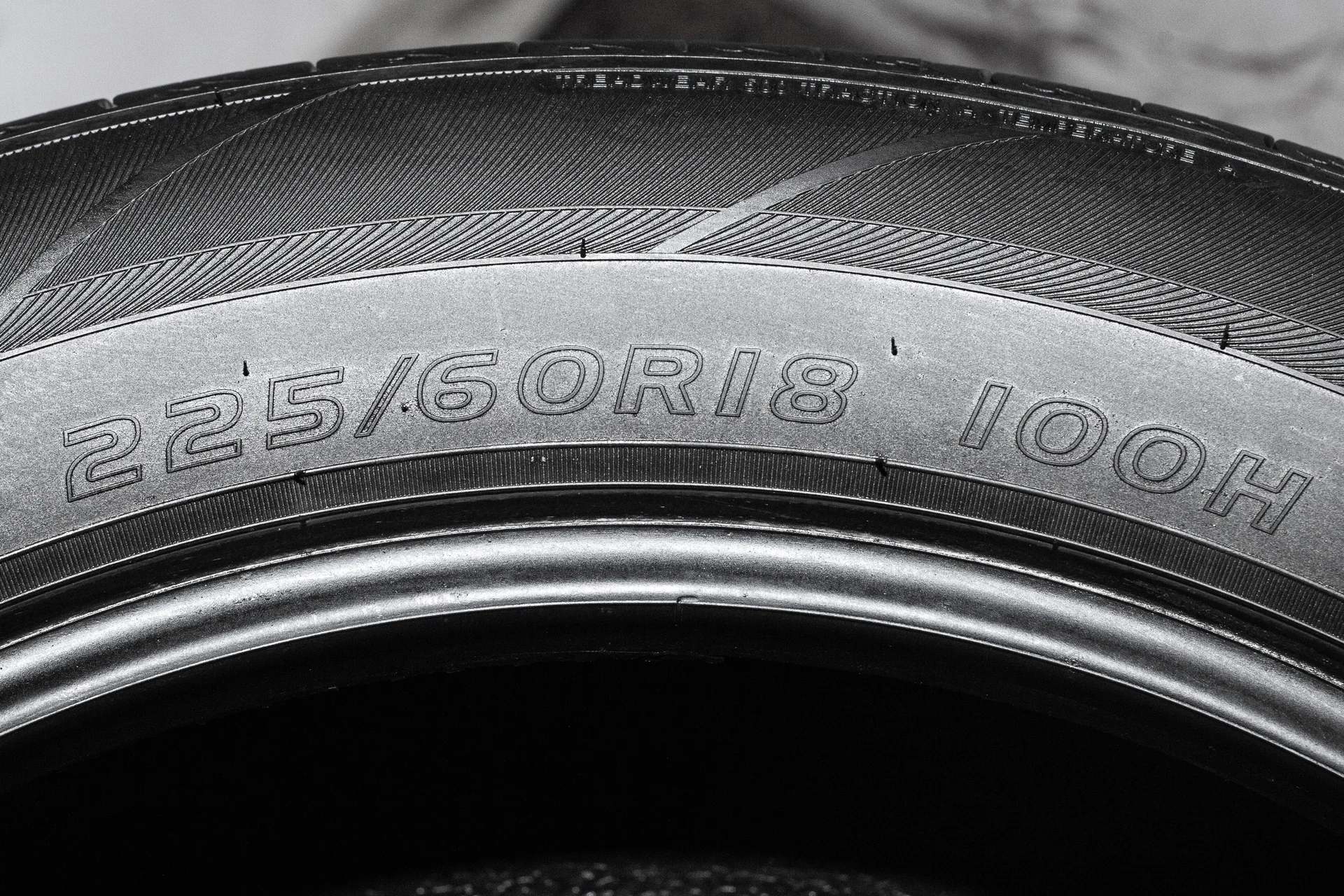 Chaoyang SU318a H/T 225/60 R18 100H - миниатюра 6