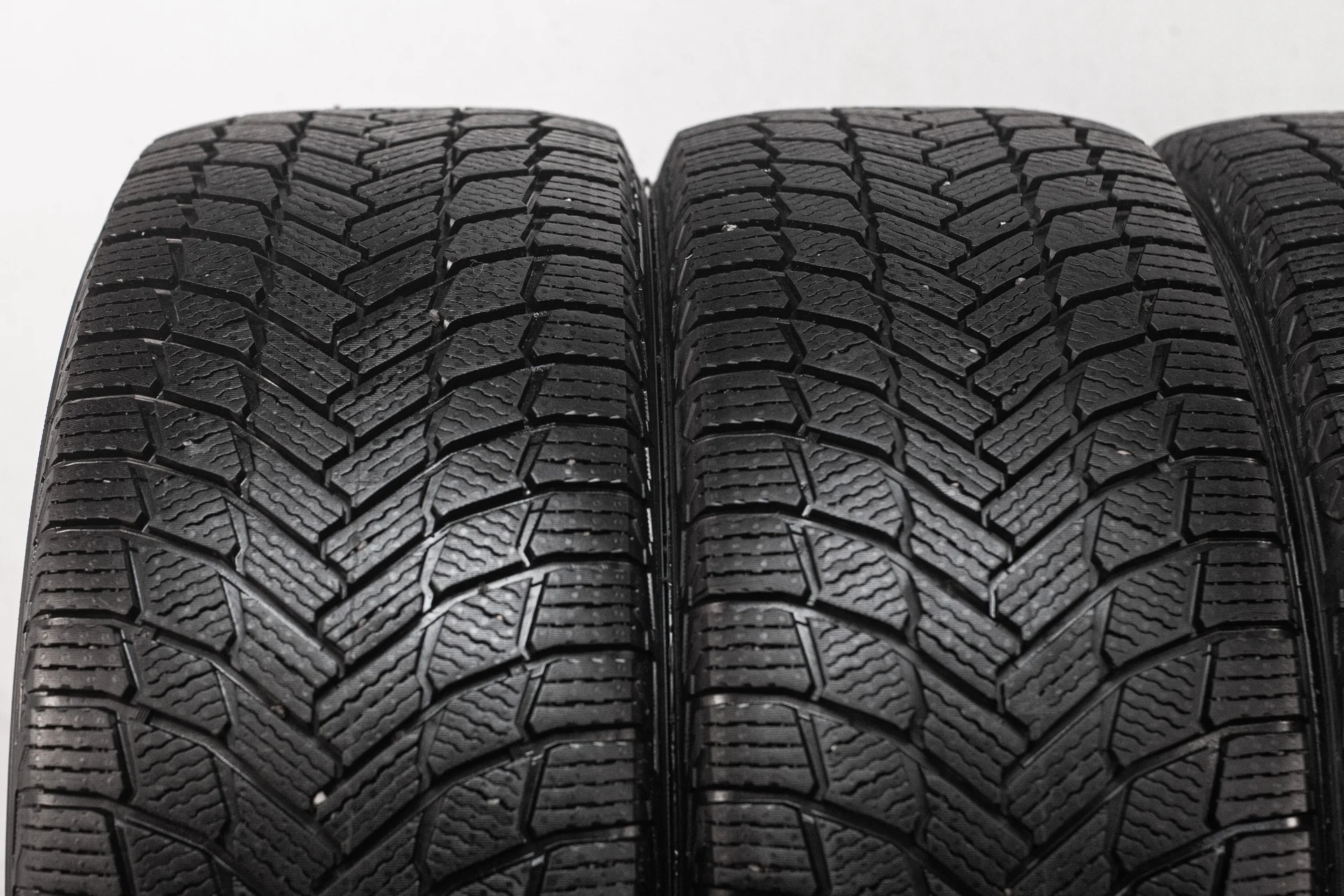 Michelin X-Ice Snow SUV 235/50 R20 104T - миниатюра 5