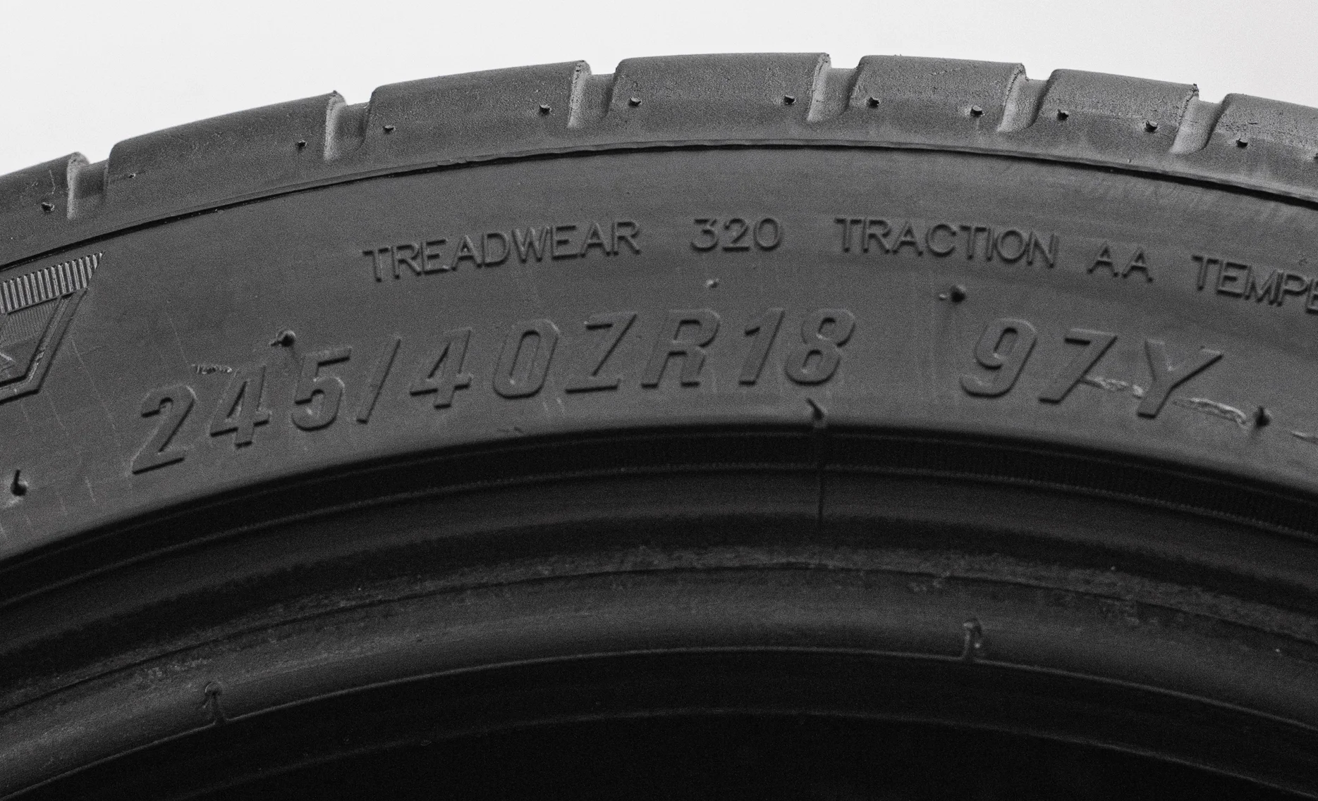 Maxxis Victra Sport 5 245/40 R18 97Y - миниатюра 9
