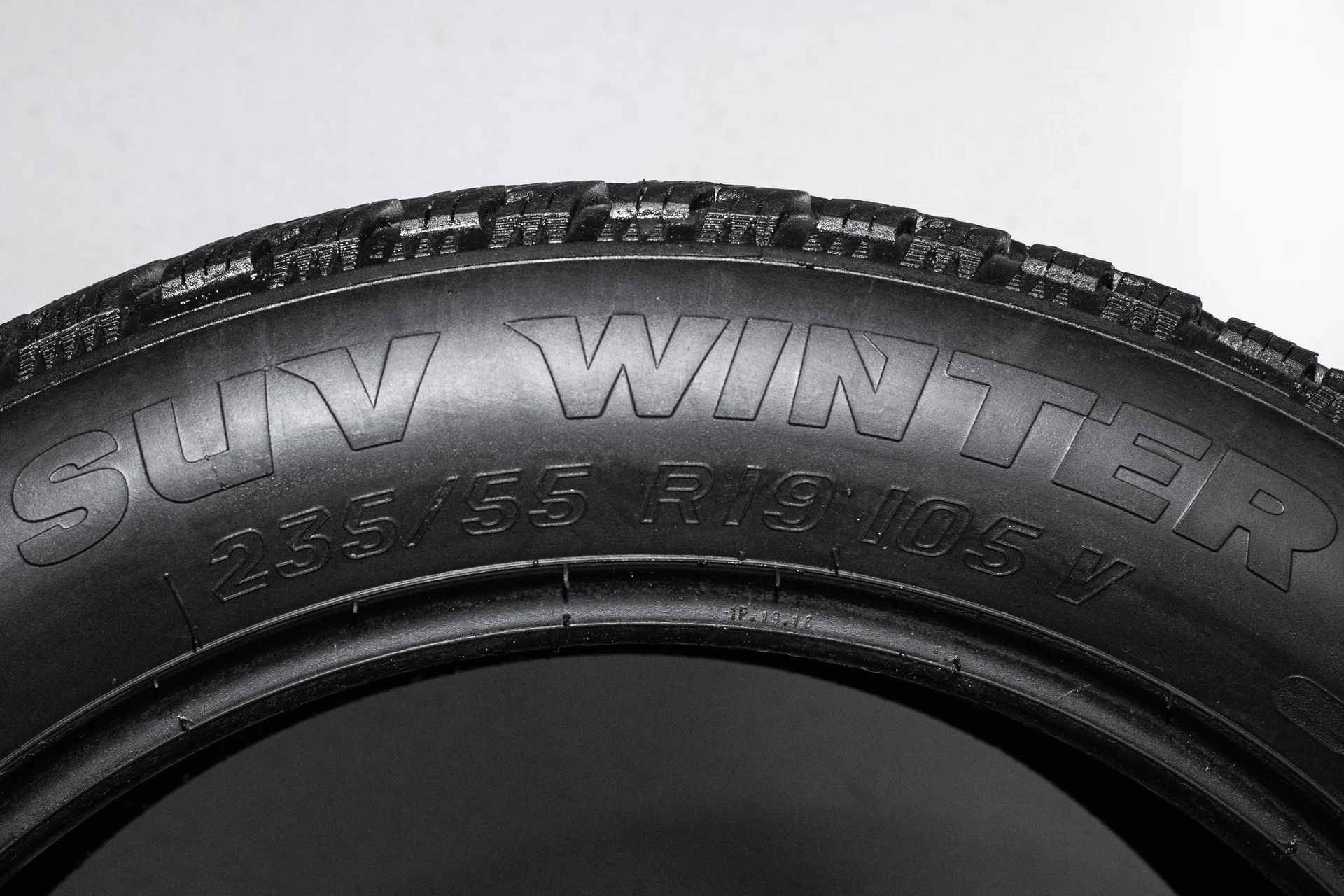 Tigar SUV Winter 235/55 R19 105V XL - миниатюра 10