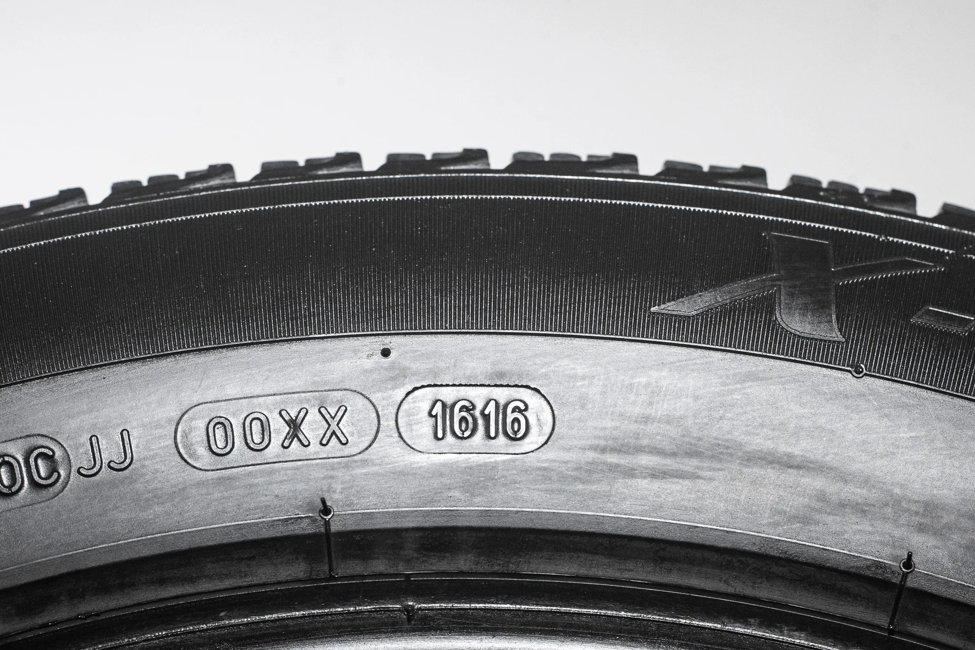 Michelin X-Ice XI3 235/55 R17 99H - миниатюра 9