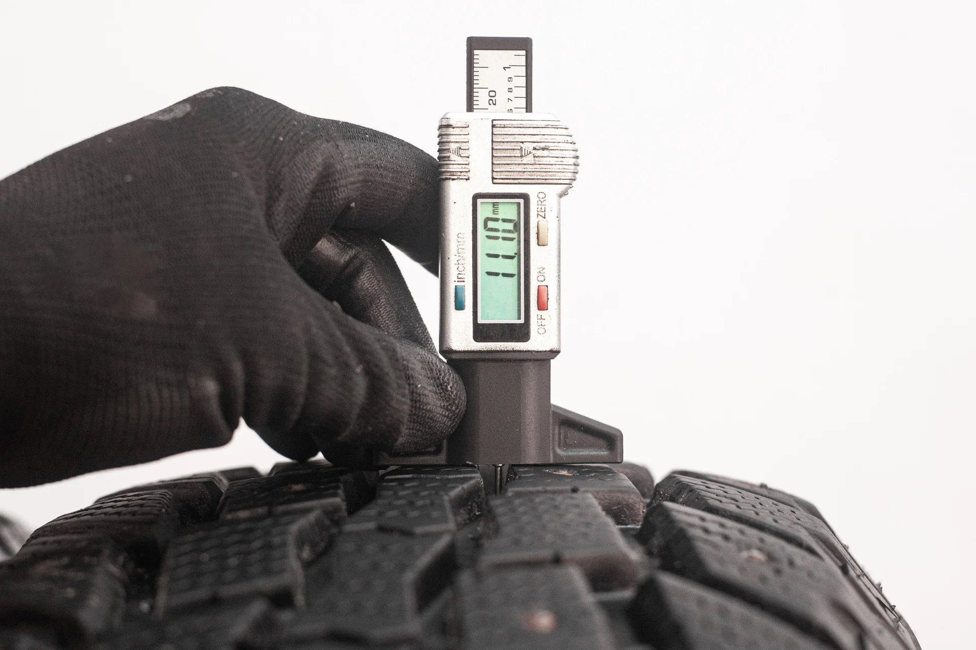 Sailun Ice Blazer WST2 LT 235/65 R18 106T - миниатюра 2