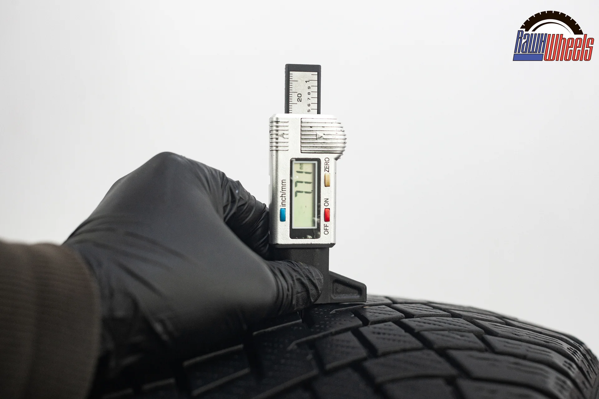 Nokian Hakkapeliitta R5 SUV 235/55 R18 104R XL - миниатюра 2