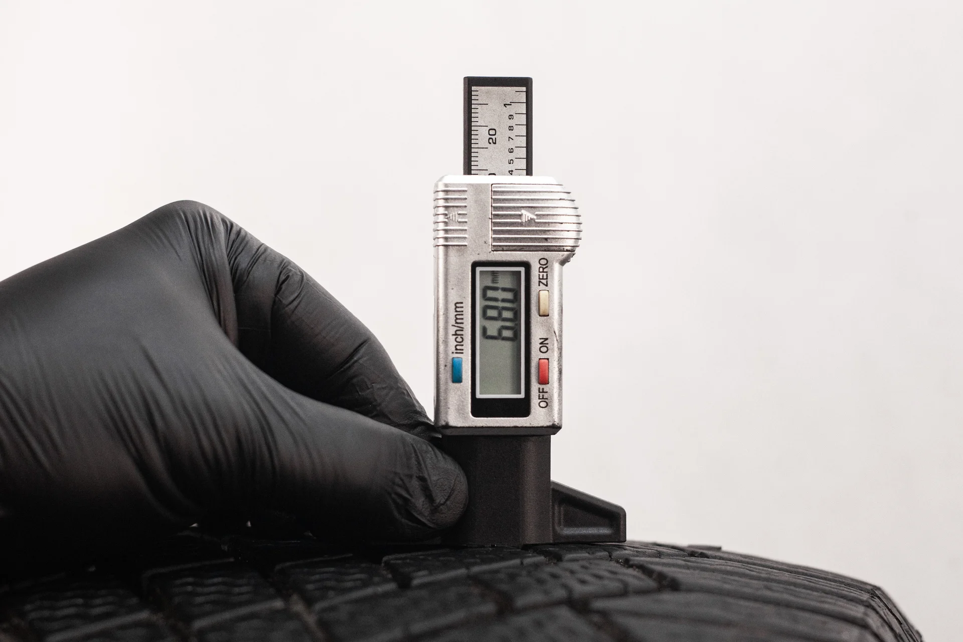 Continental ContiVikingContact 7 245/45 R19 102T - миниатюра 2