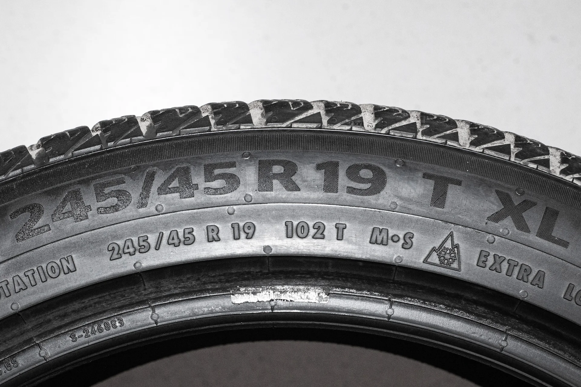 Continental ContiVikingContact 7 245/45 R19 102T - миниатюра 8