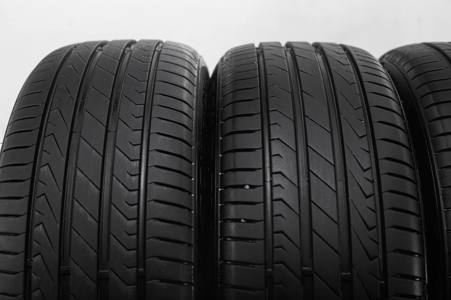 Sentury Qirin 990 225/55 R18 98V - миниатюра 5