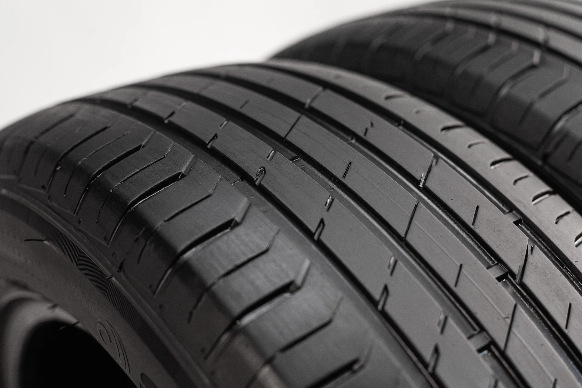 [2 шт.] Sailun Atrezzo Elite 225/60 R18 104W - миниатюра 3
