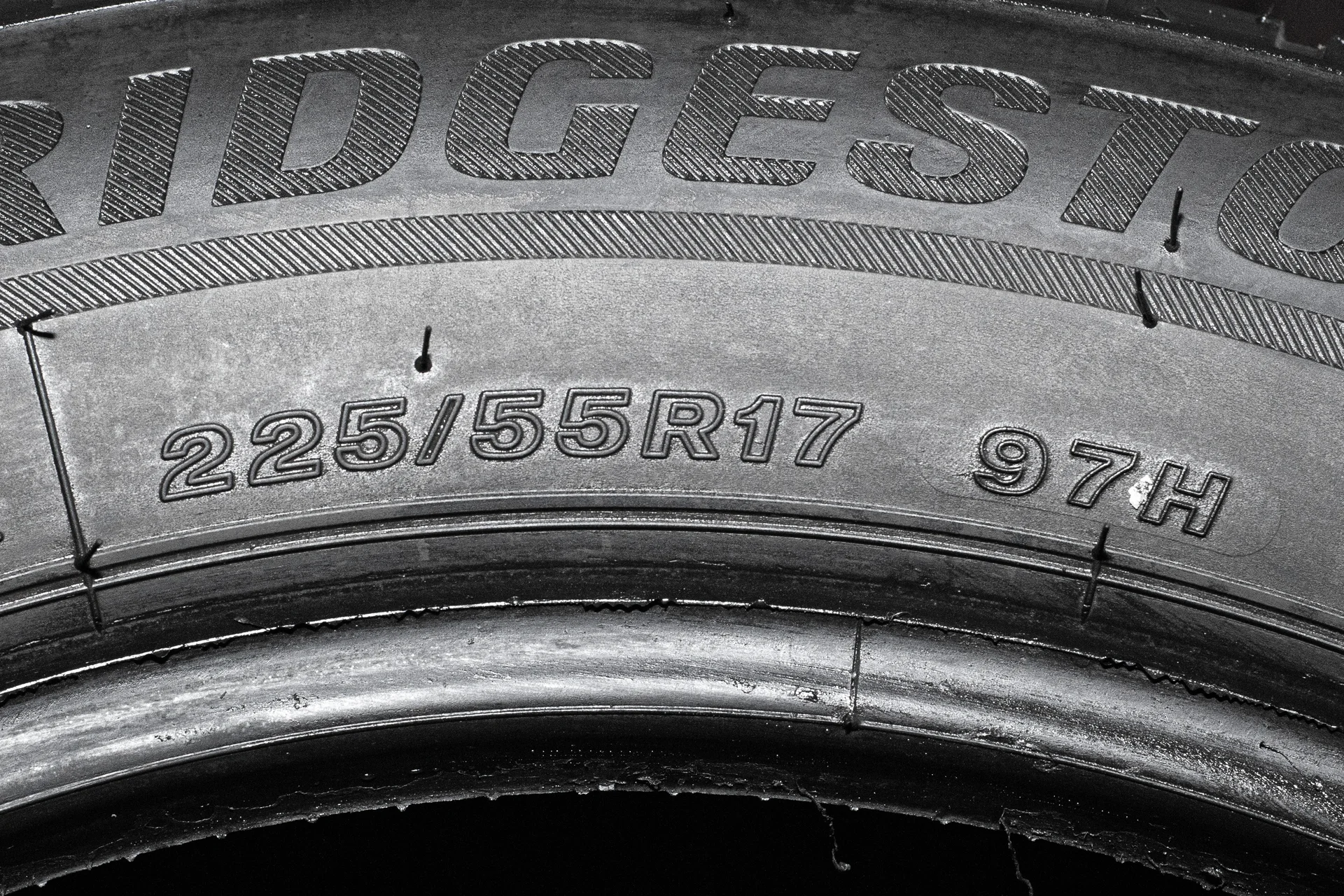 Bridgestone Blizzak LM001 225/55 R17 97H - миниатюра 8