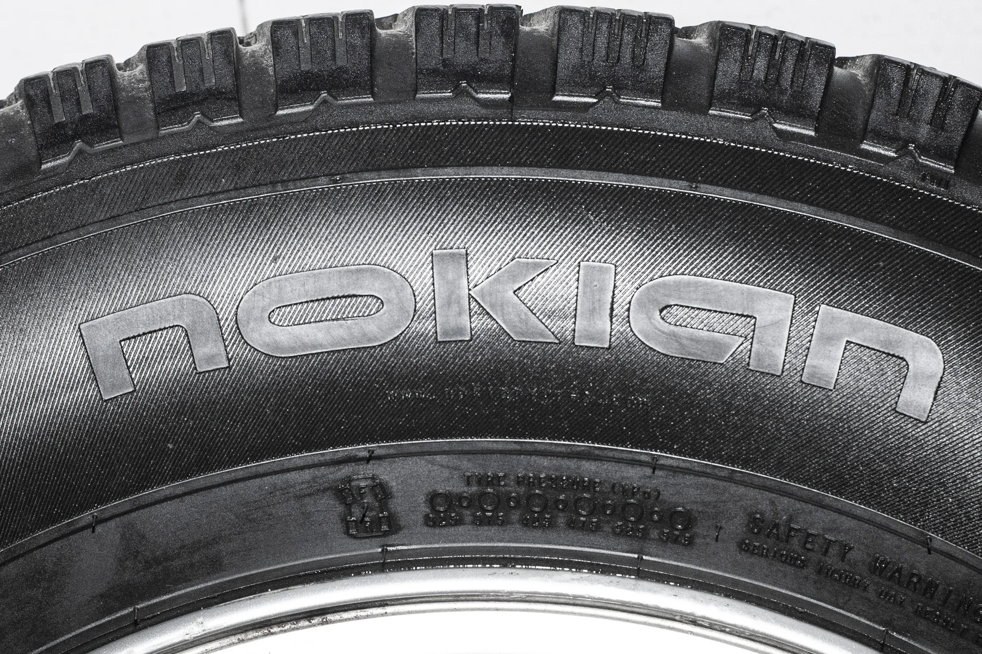 Nokian Nordman C 215/75 R16C 116/114R - миниатюра 9