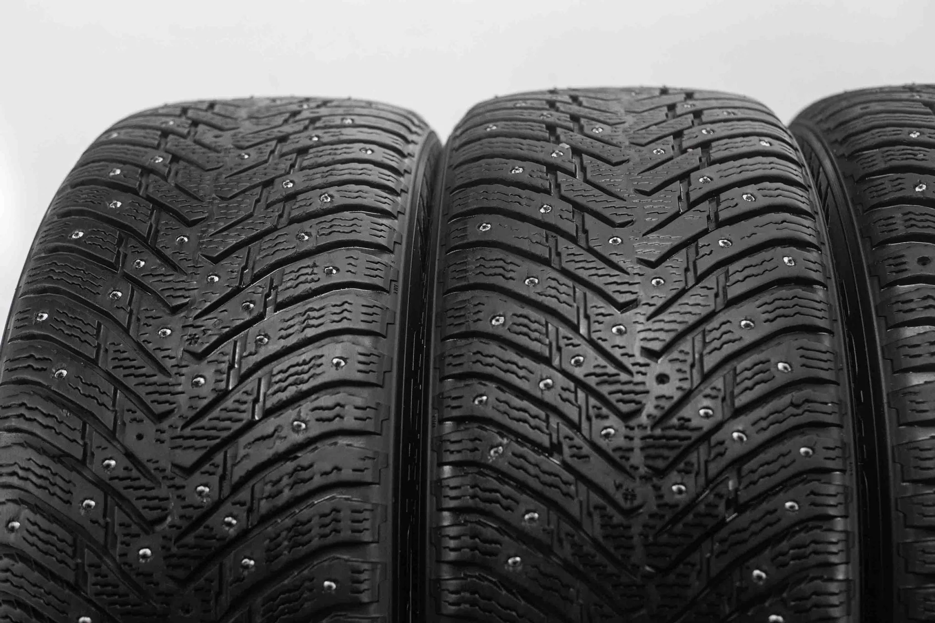 Nokian Hakkapeliitta 8  235/50 R18 101T XL - миниатюра 5