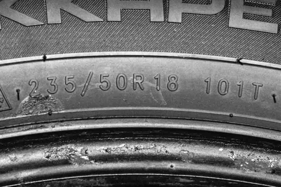 Nokian Hakkapeliitta 8  235/50 R18 101T XL - миниатюра 7