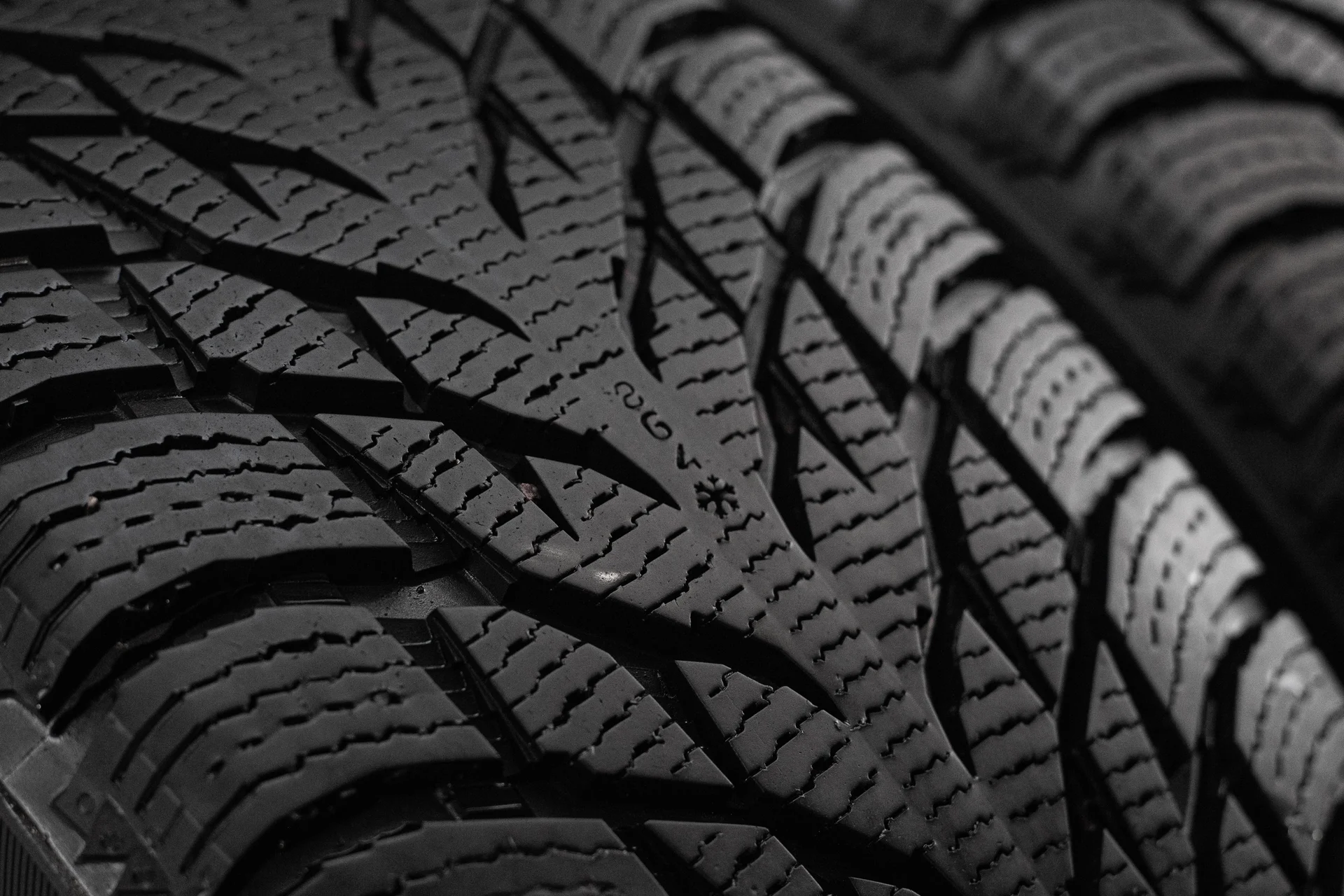 Nokian Hakkapeliitta R3 SUV 235/65 R18 110R XL - миниатюра 3
