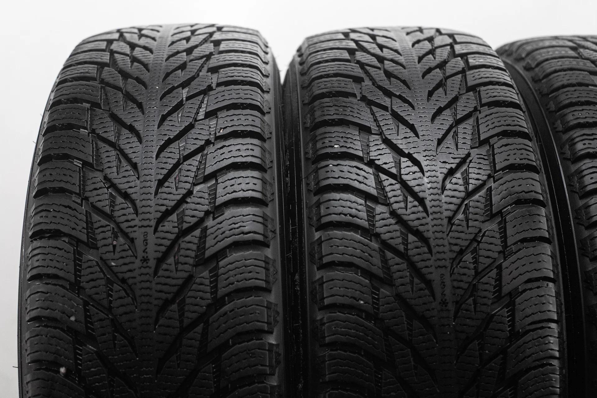 Nokian Hakkapeliitta R3 SUV 235/65 R18 110R XL - миниатюра 4