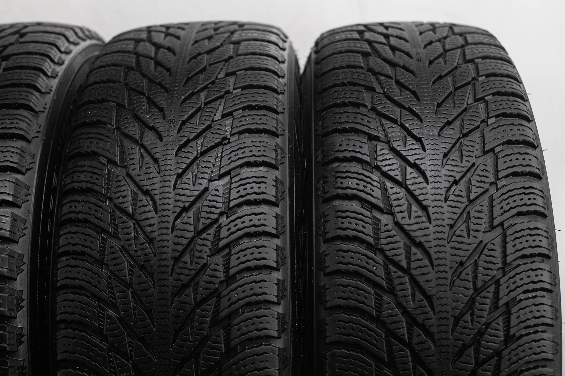 Nokian Hakkapeliitta R3 SUV 235/65 R18 110R XL - миниатюра 5