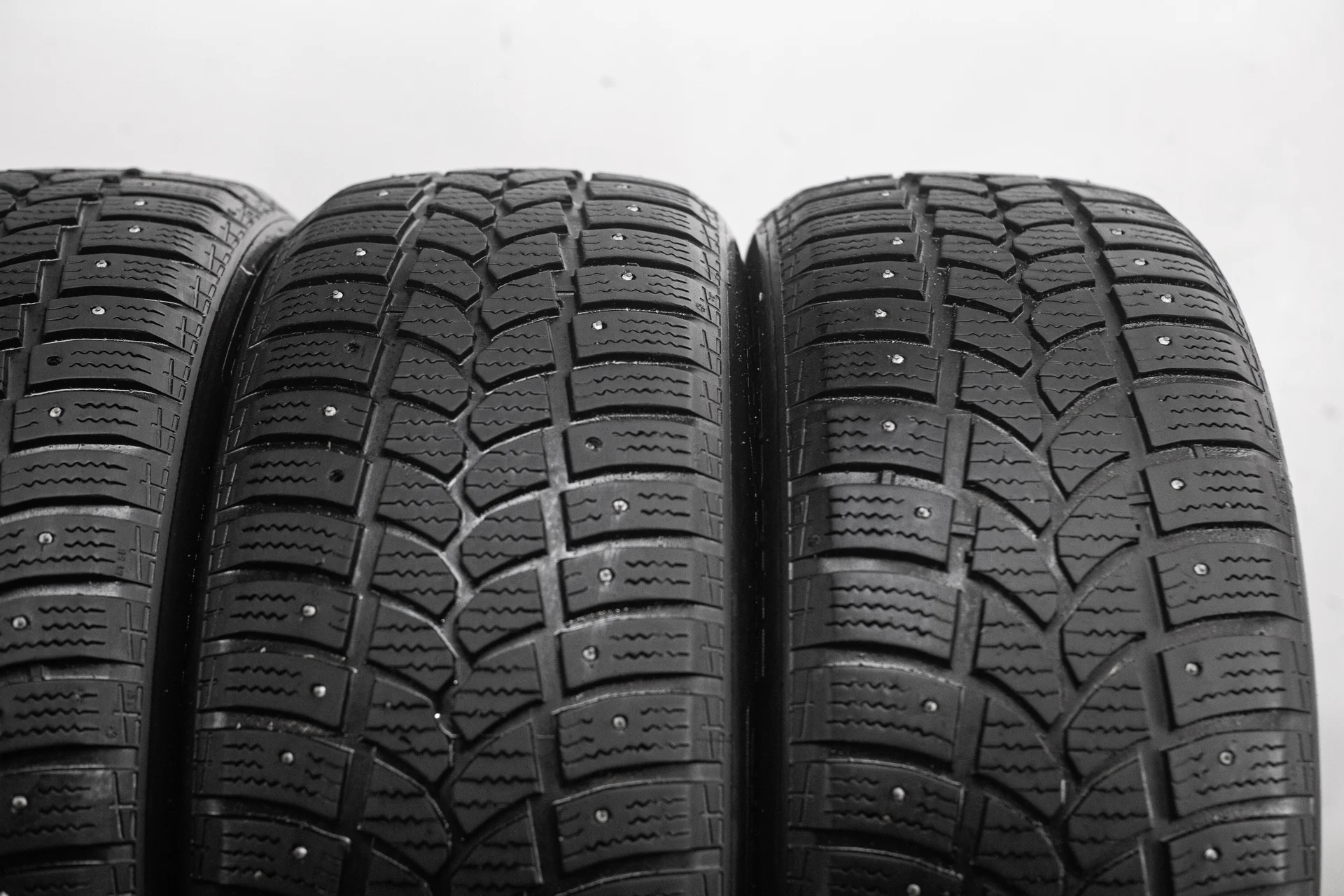 Kormoran Stud Extreme 225/55 R17 101T XL - миниатюра 4
