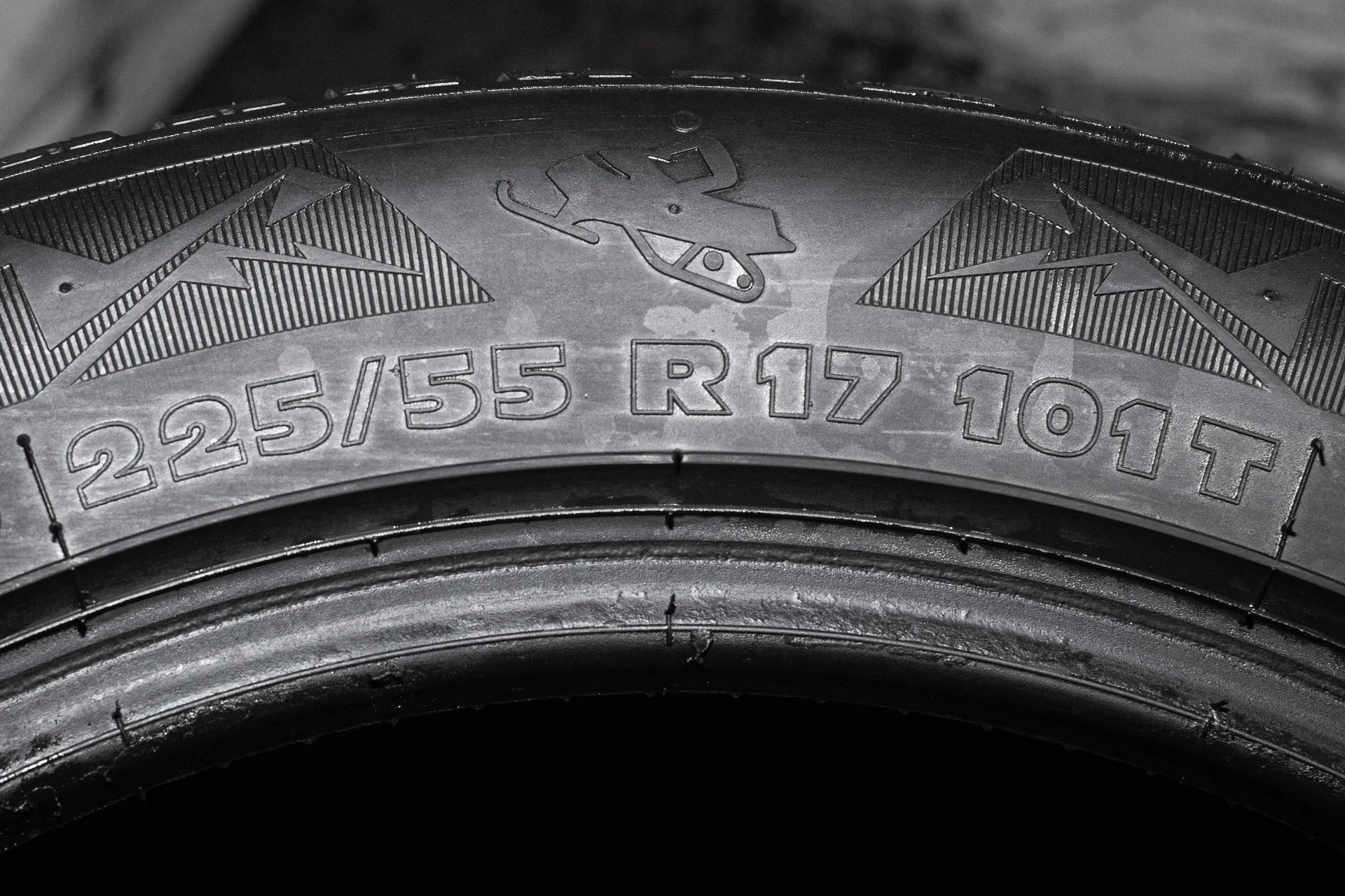 Kormoran Stud Extreme 225/55 R17 101T XL - миниатюра 8
