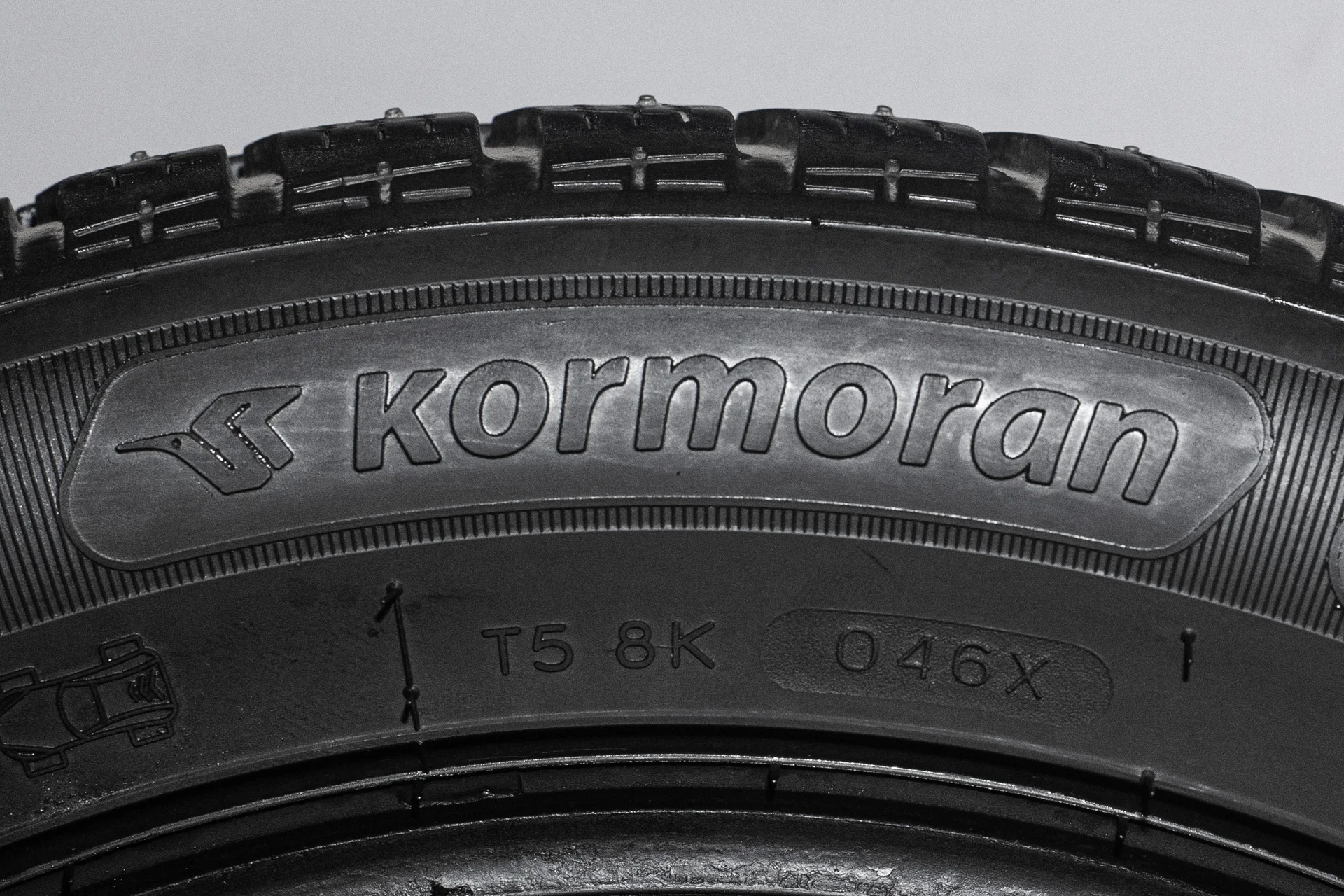 Kormoran Stud Extreme 225/55 R17 101T XL - миниатюра 9