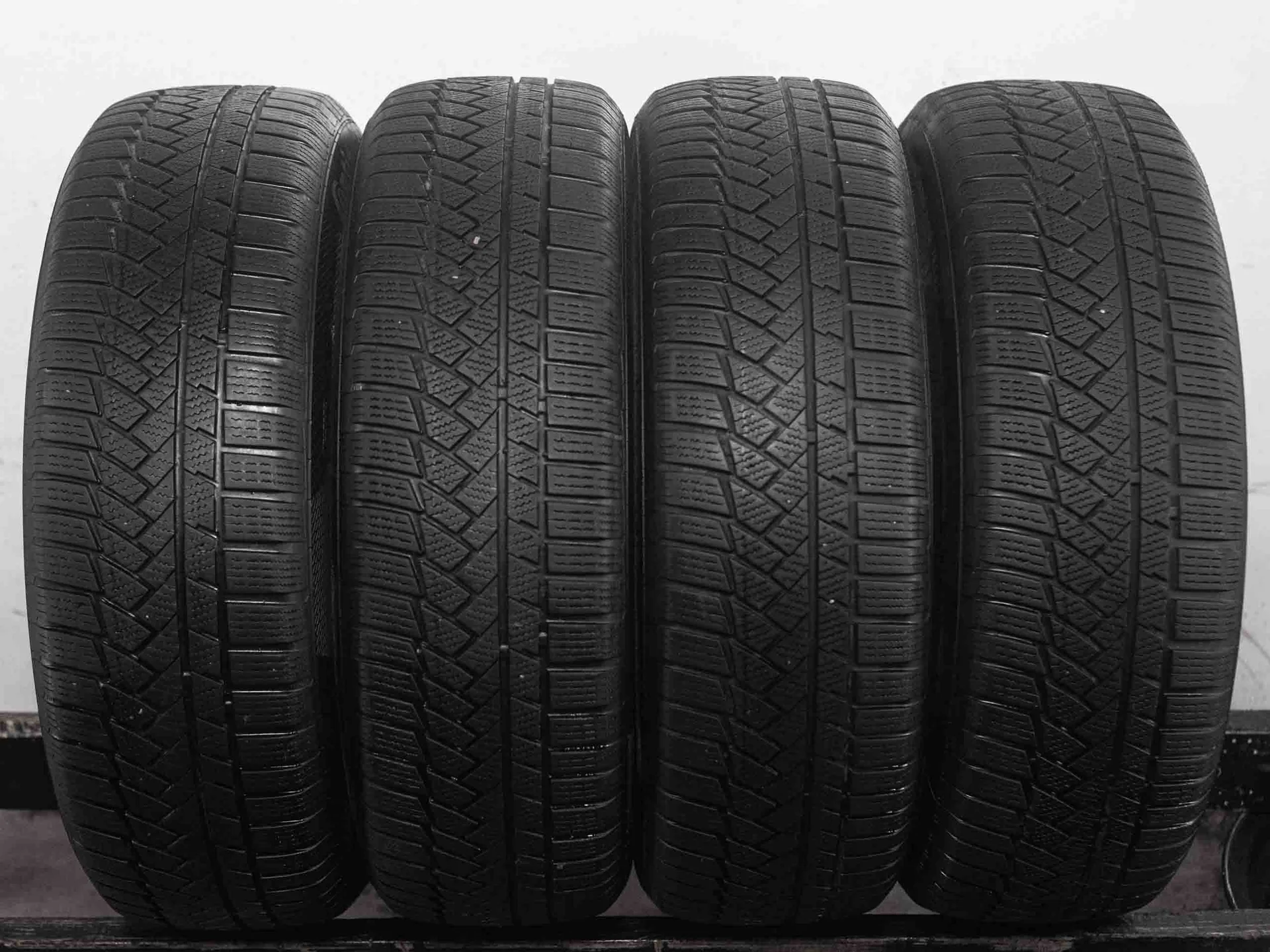 Continental ContiWinterContact TS 850P 215/65 R17 99T - изображение 1