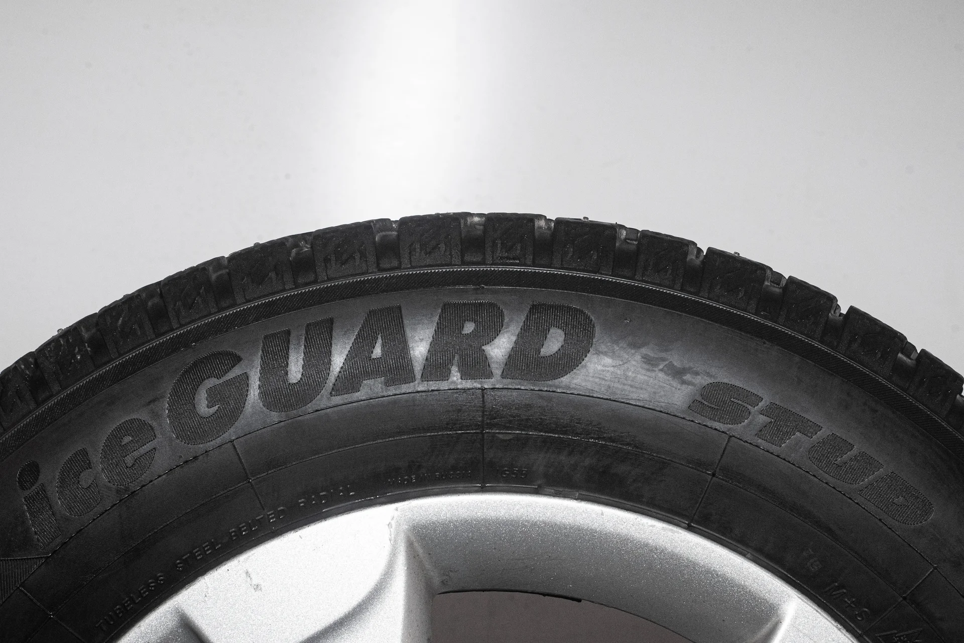 Yokohama IceGuard Stud IG55 215/65 R16 102T - миниатюра 7
