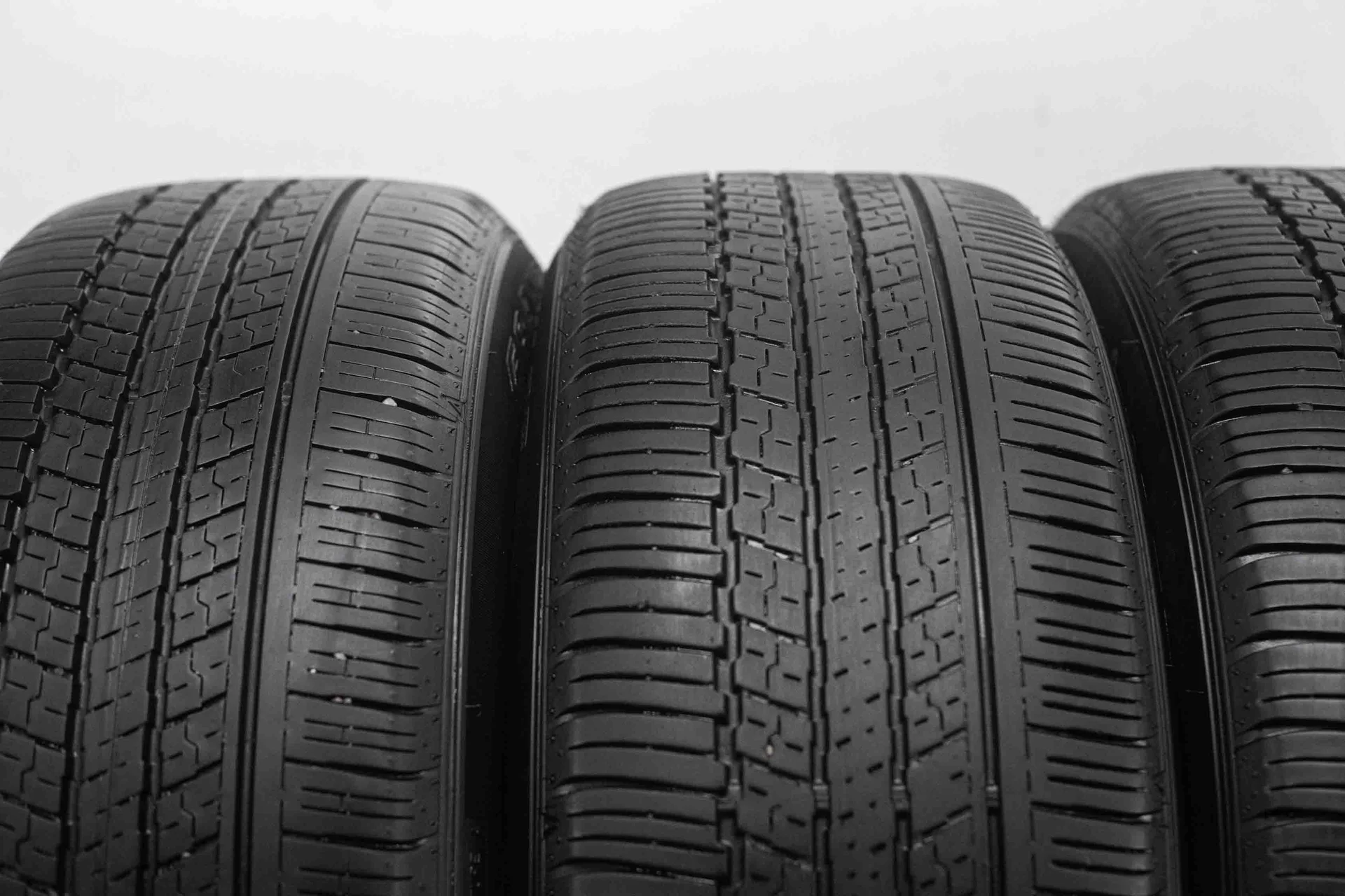 Dunlop Grandtrek ST30 225/55 R19 99H - миниатюра 5