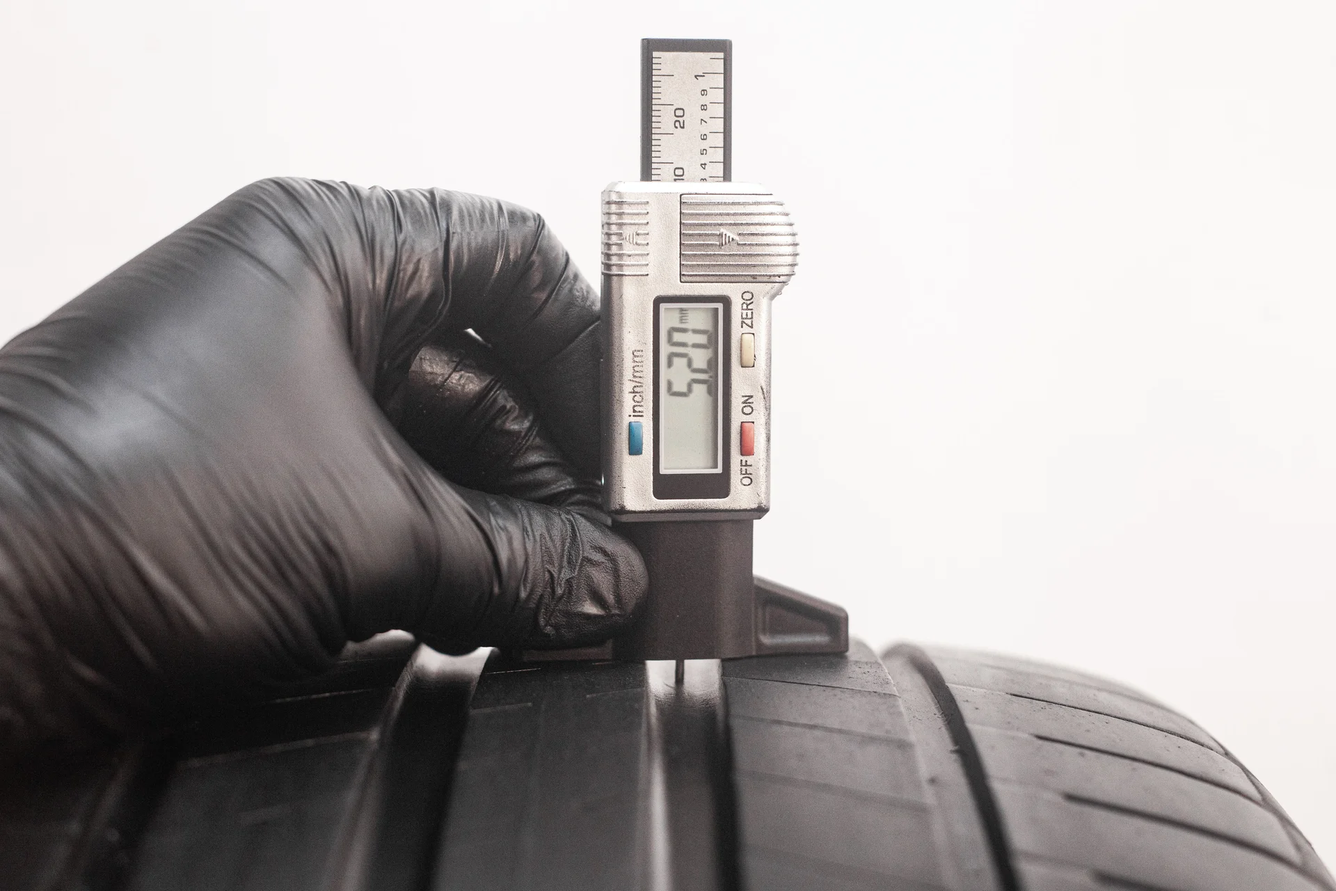 Bridgestone Turanza T005 255/40 R20 101Y - миниатюра 2