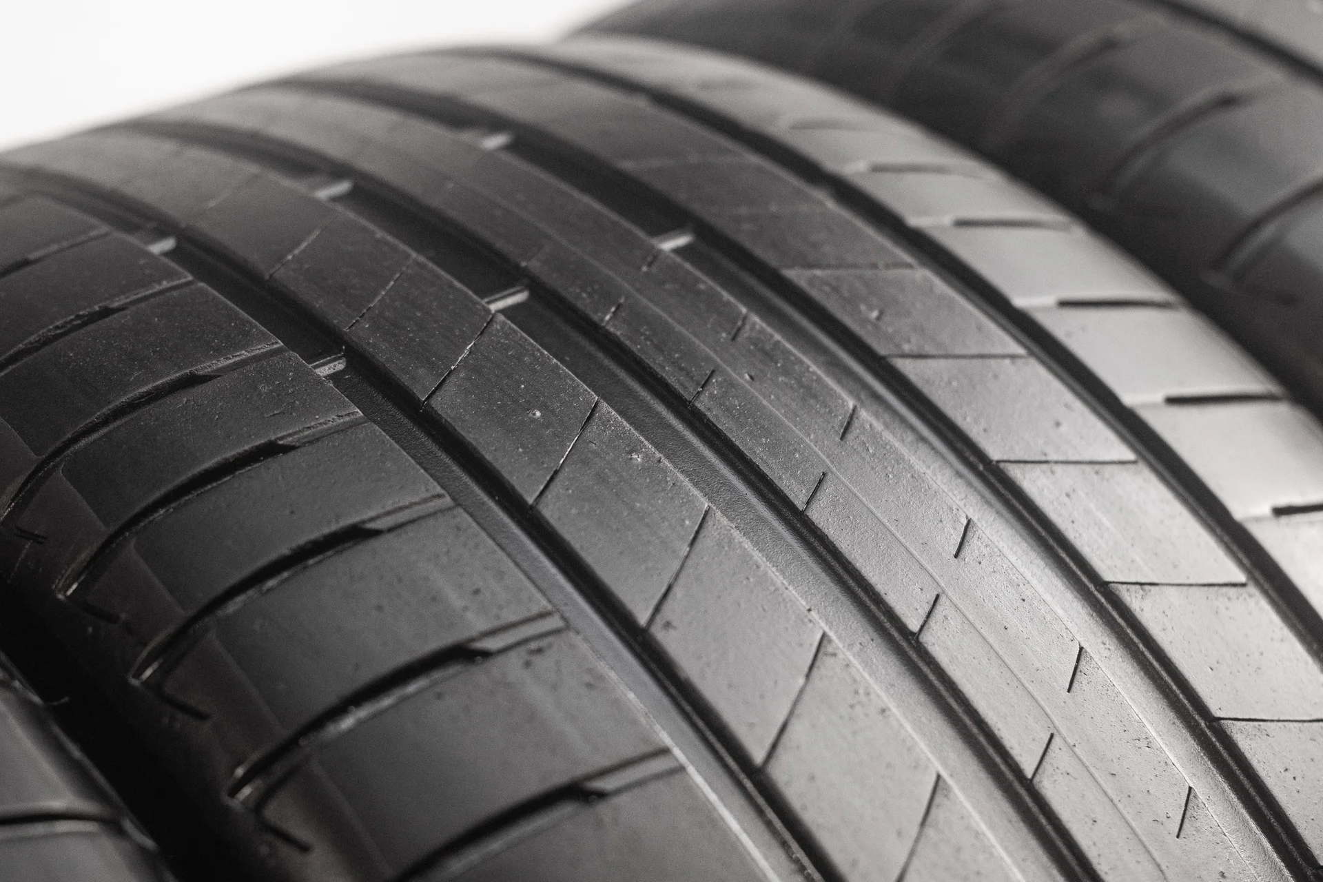 Bridgestone Turanza T005 255/40 R20 101Y - миниатюра 3
