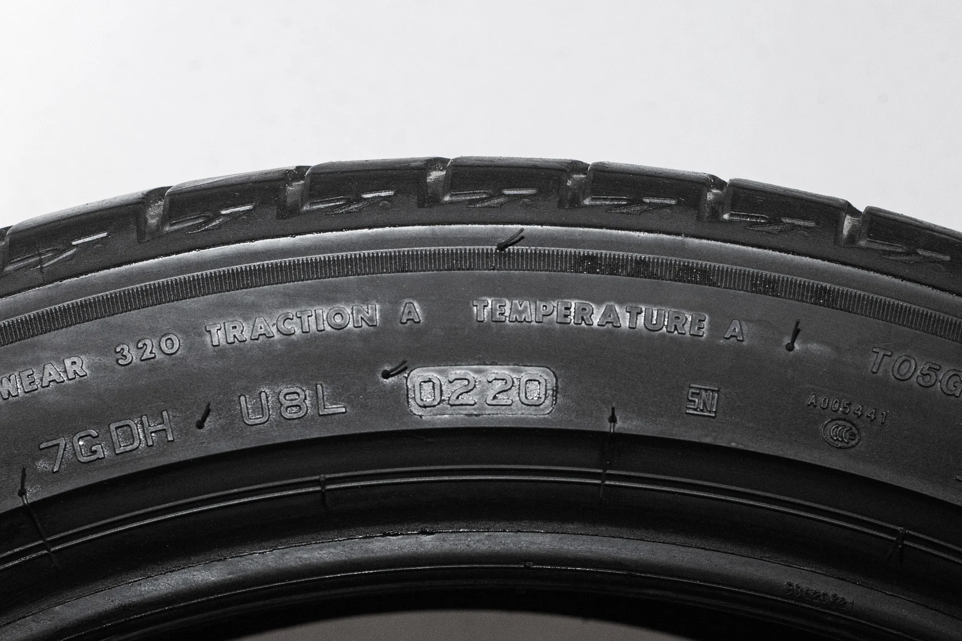 Bridgestone Turanza T005 255/40 R20 101Y B-Silent - миниатюра 9